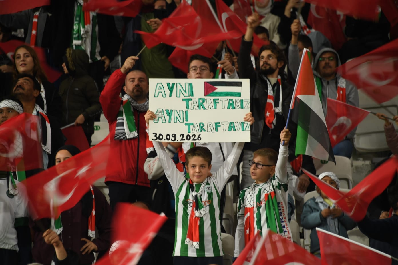 FİLİSTİN MİLLİ TAKIMI İLE KONYASPOR’UN KARŞILAŞTIĞI MAÇTA TÜM DÜNYAYA FİLİSTİN’E DESTEK MESAJI VERİLDİ