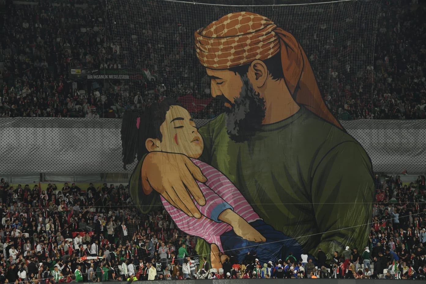 FİLİSTİN MİLLİ TAKIMI İLE KONYASPOR’UN KARŞILAŞTIĞI MAÇTA TÜM DÜNYAYA FİLİSTİN’E DESTEK MESAJI VERİLDİ
