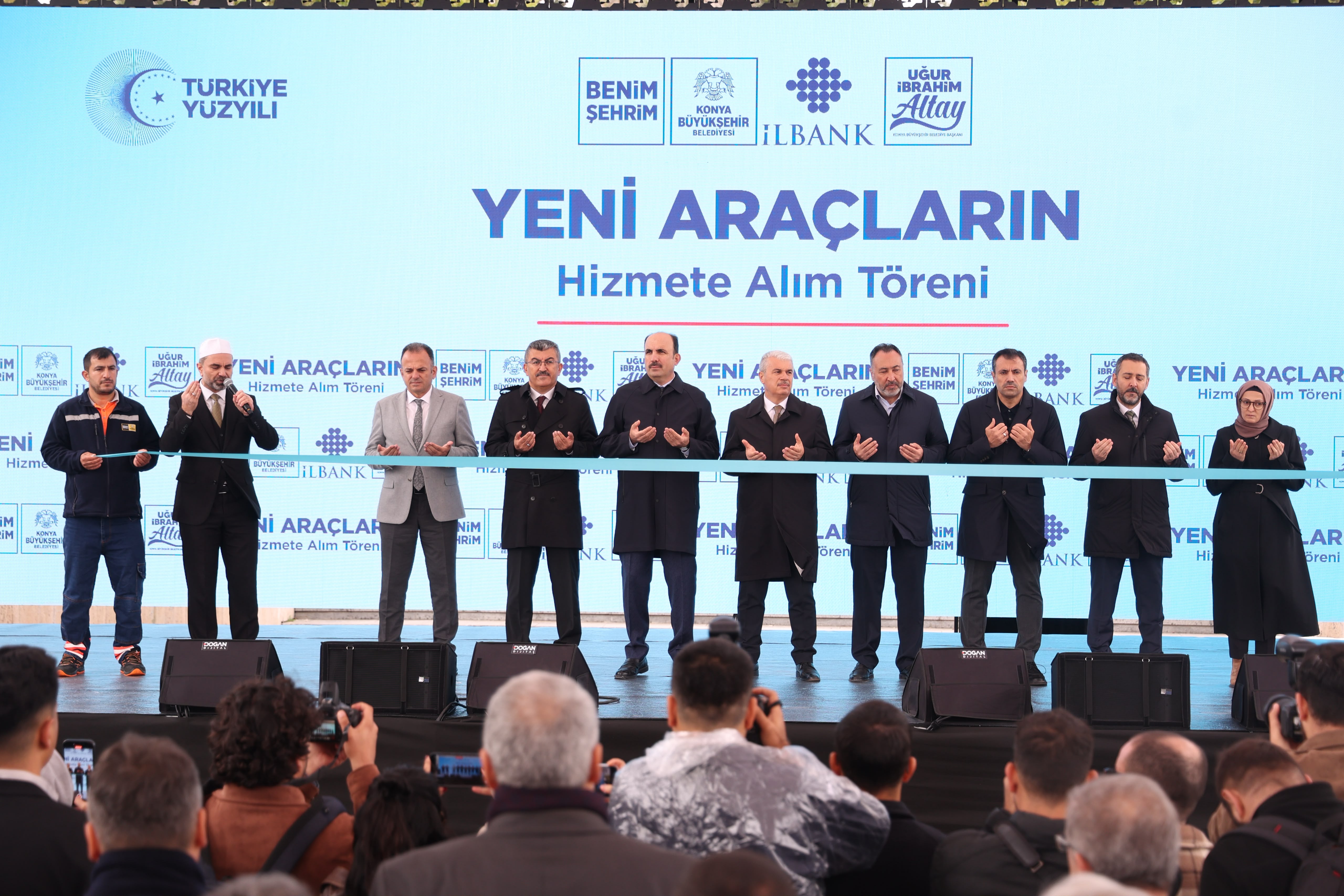 BAŞKAN ALTAY: “419 MİLYON LİRA BEDELLE ŞEHRİMİZE KAZANDIRDIĞIMIZ 54 YENİ ARAÇ HAYIRLI OLSUN”