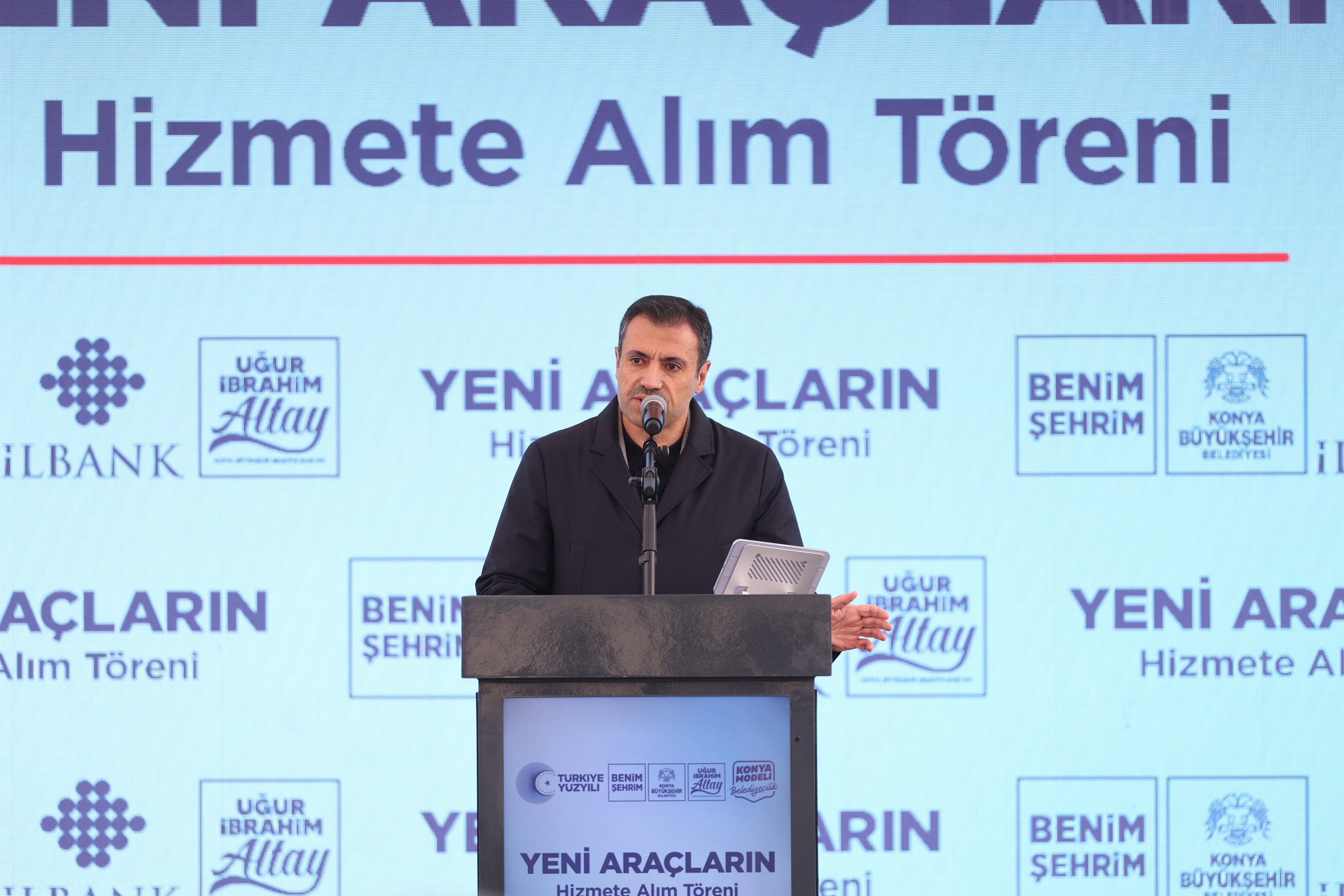 BAŞKAN ALTAY: “419 MİLYON LİRA BEDELLE ŞEHRİMİZE KAZANDIRDIĞIMIZ 54 YENİ ARAÇ HAYIRLI OLSUN”