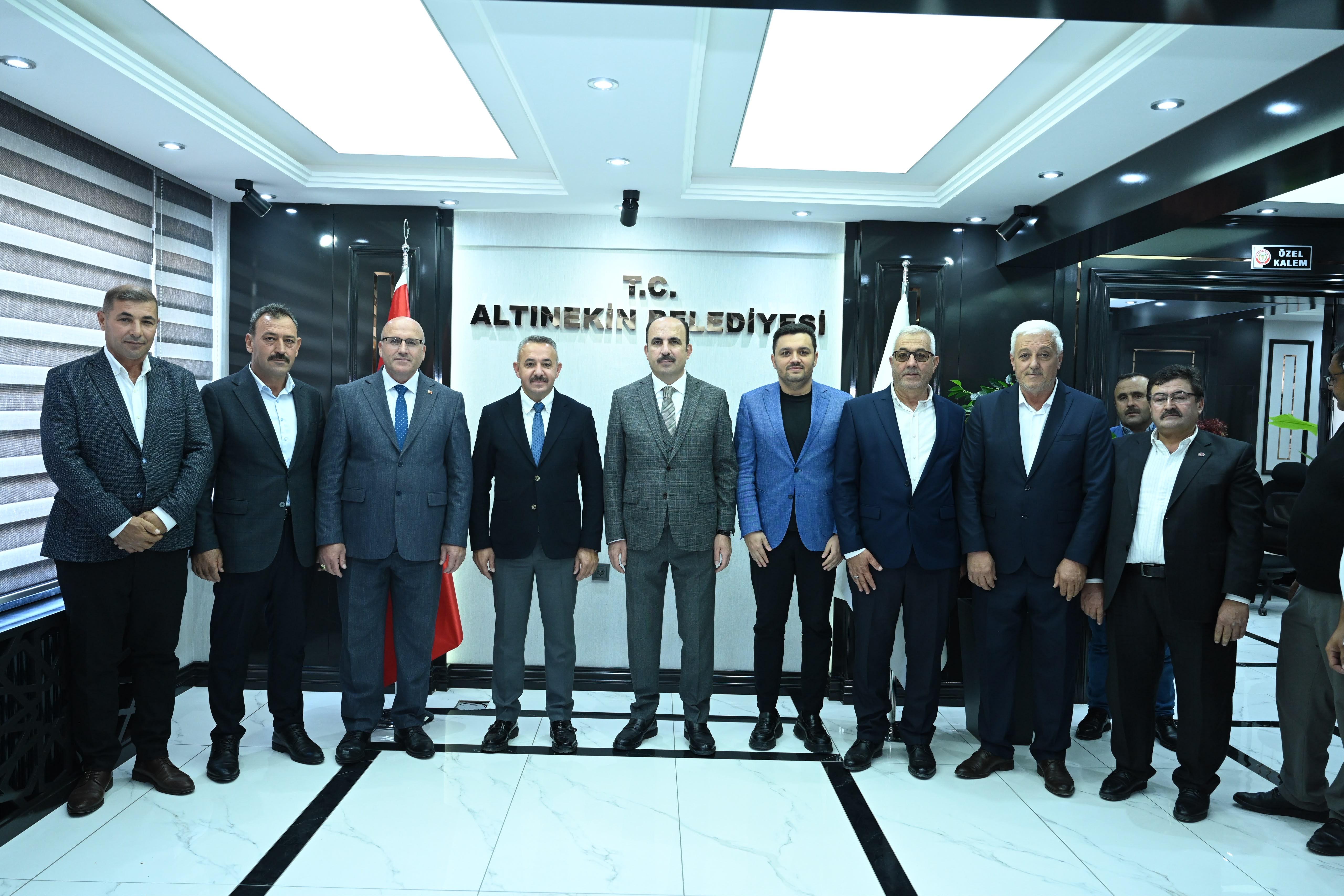 BAŞKAN ALTAY ALTINEKİN ŞEHİR KONAĞI’NIN AÇILIŞINI YAPTI