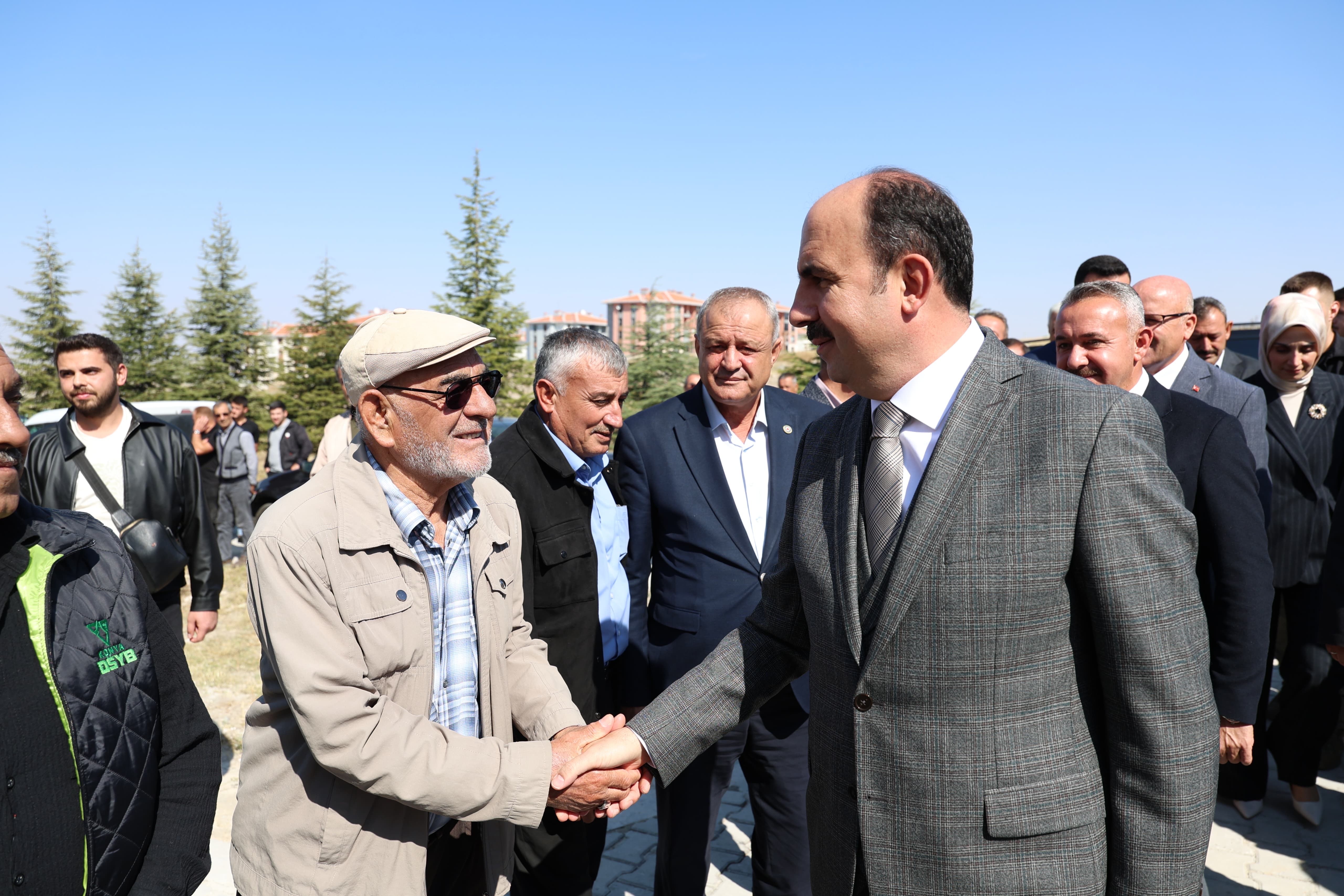BAŞKAN ALTAY ALTINEKİN ŞEHİR KONAĞI’NIN AÇILIŞINI YAPTI