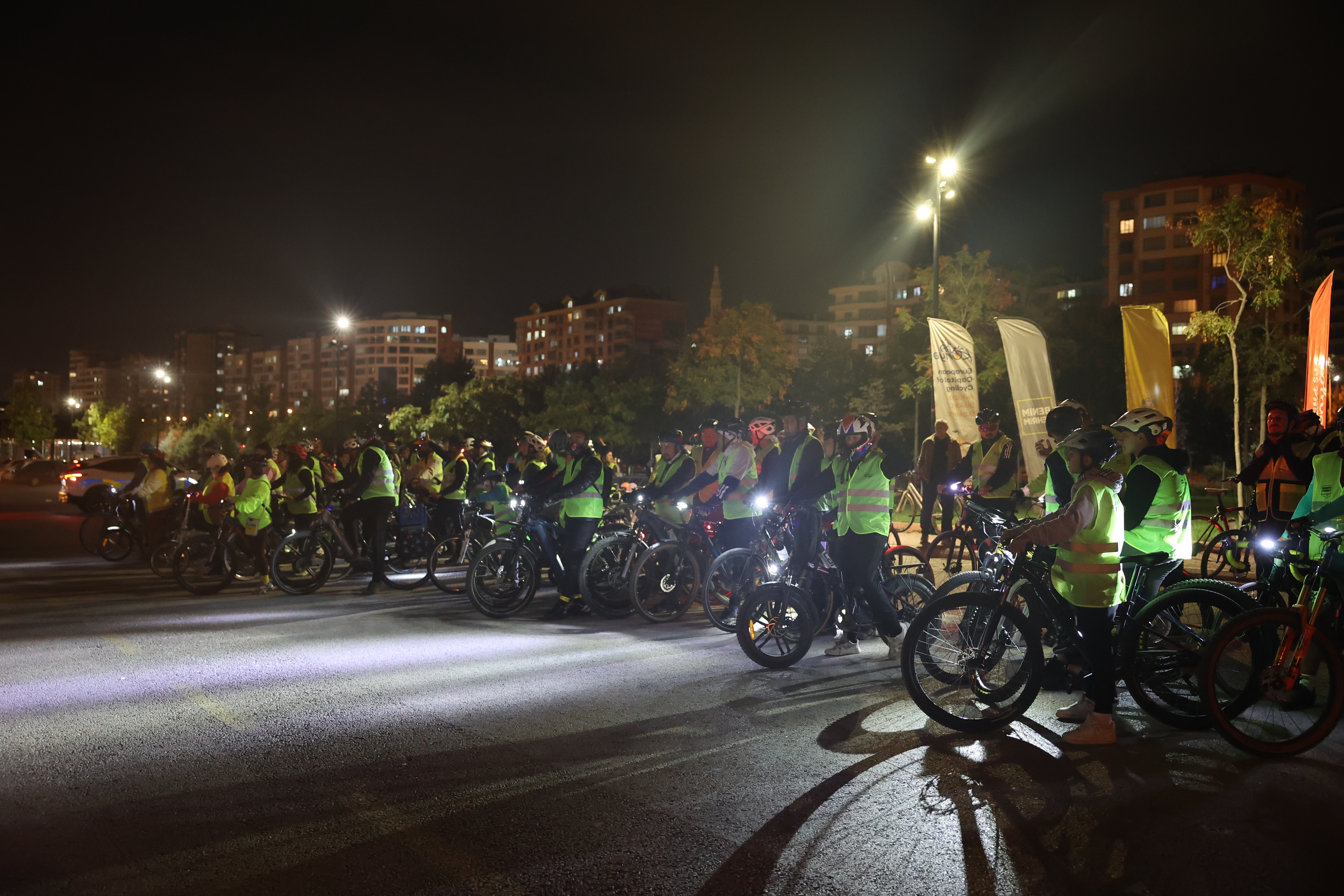 AVRUPA BİSİKLET BAŞKENTİ KONYA’DA PAZARTESİ AKŞAMLARI PEDALLAR DÖNÜYOR