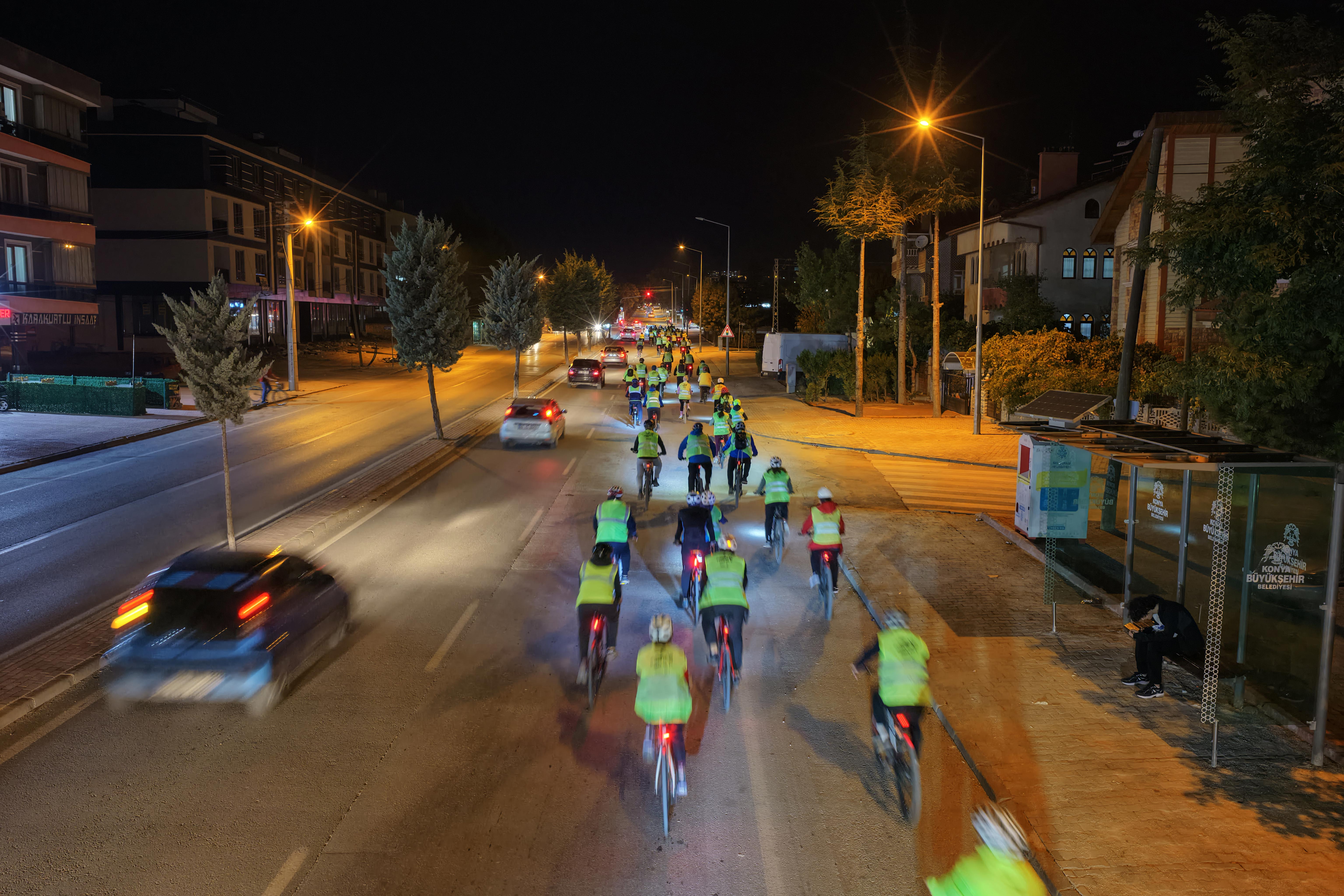 AVRUPA BİSİKLET BAŞKENTİ KONYA’DA PAZARTESİ AKŞAMLARI PEDALLAR DÖNÜYOR
