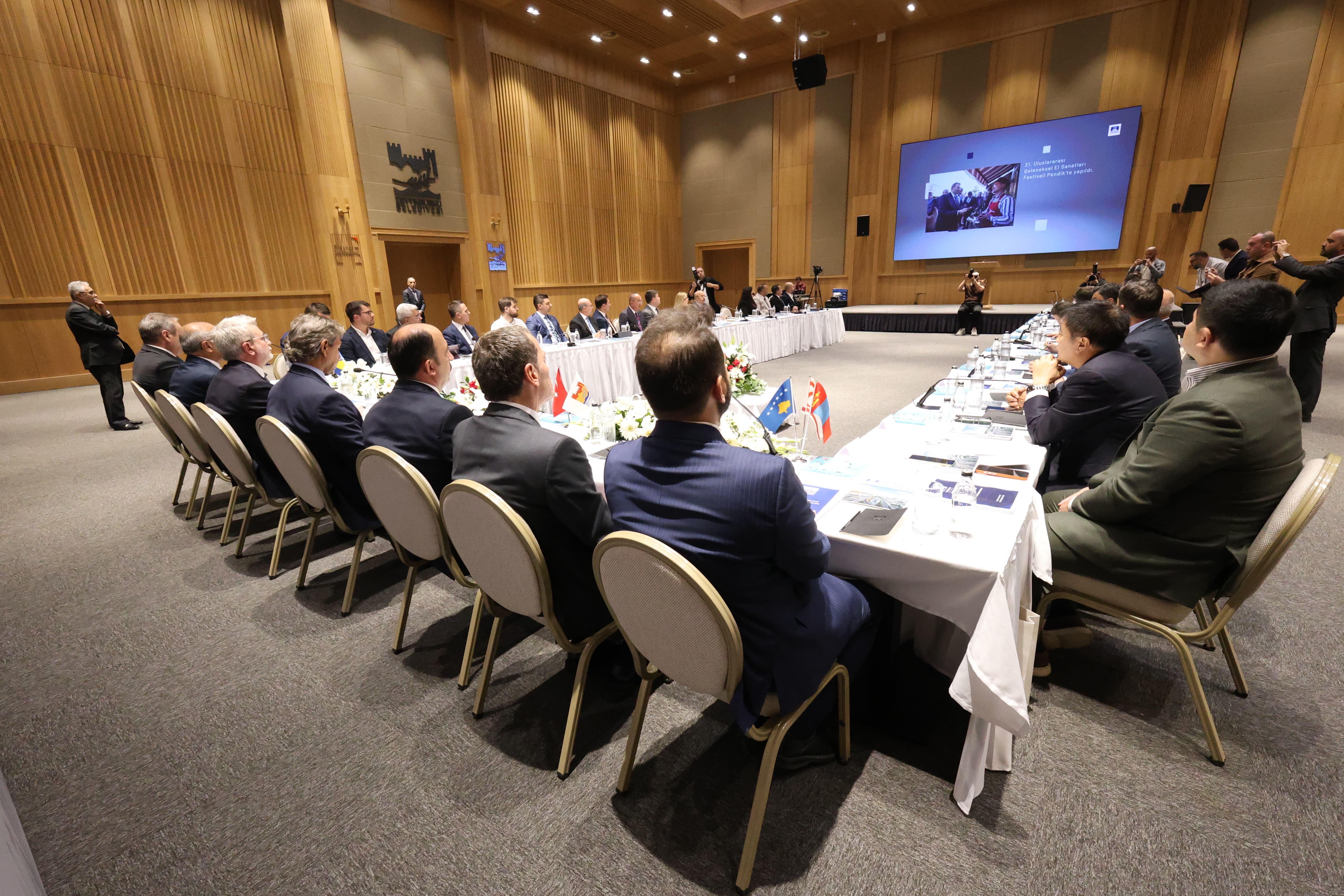 BAŞKAN ALTAY: “KONYA BÜYÜKŞEHİR VE DÜNYA BELEDİYELER BİRLİĞİ BAŞKANI OLARAK TDBB’NİN ÇALIŞMALARINA KATKI SUNMAYA DEVAM EDECEĞİM”