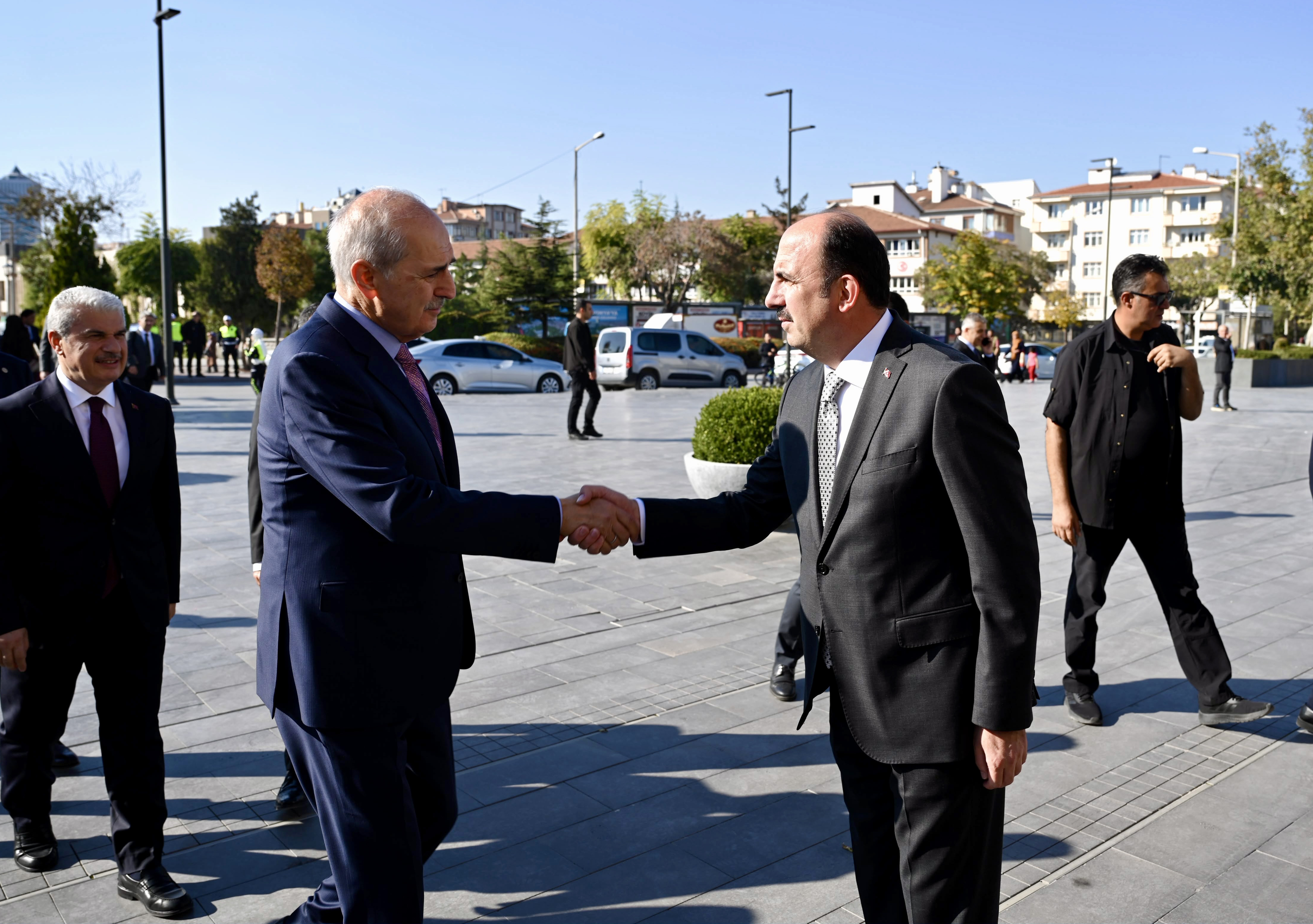 TBMM BAŞKANI NUMAN KURTULMUŞ, KONYA BÜYÜKŞEHİR BELEDİYE BAŞKANI UĞUR İBRAHİM ALTAY’I ZİYARET ETTİ