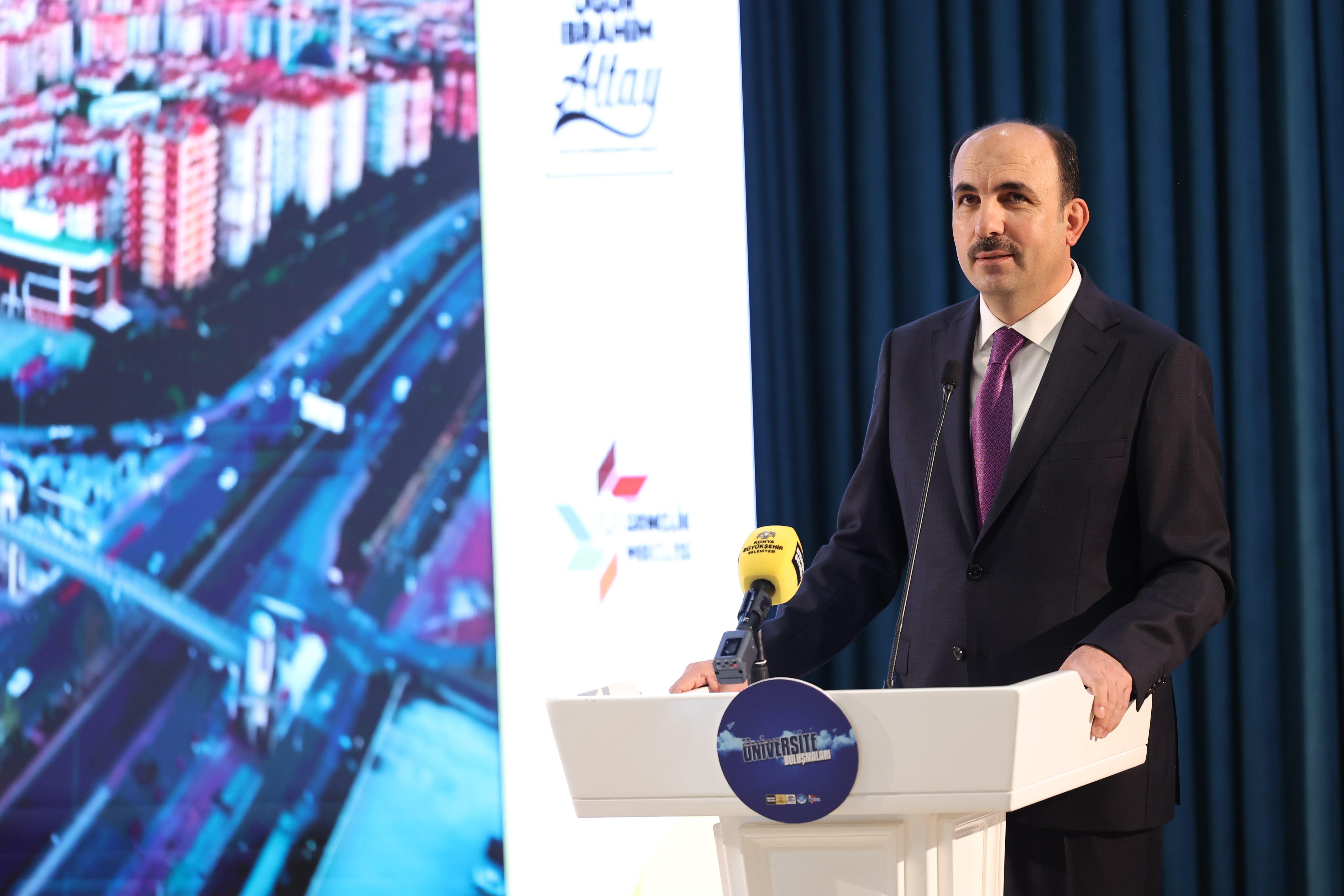 KTÜ ÖĞRENCİLERİYLE BULUŞAN BAŞKAN ALTAY: “ÜNİVERSİTELERİMİZE VE ÖĞRENCİLERİMİZE HER TÜRLÜ KATKIYI SUNUYORUZ”