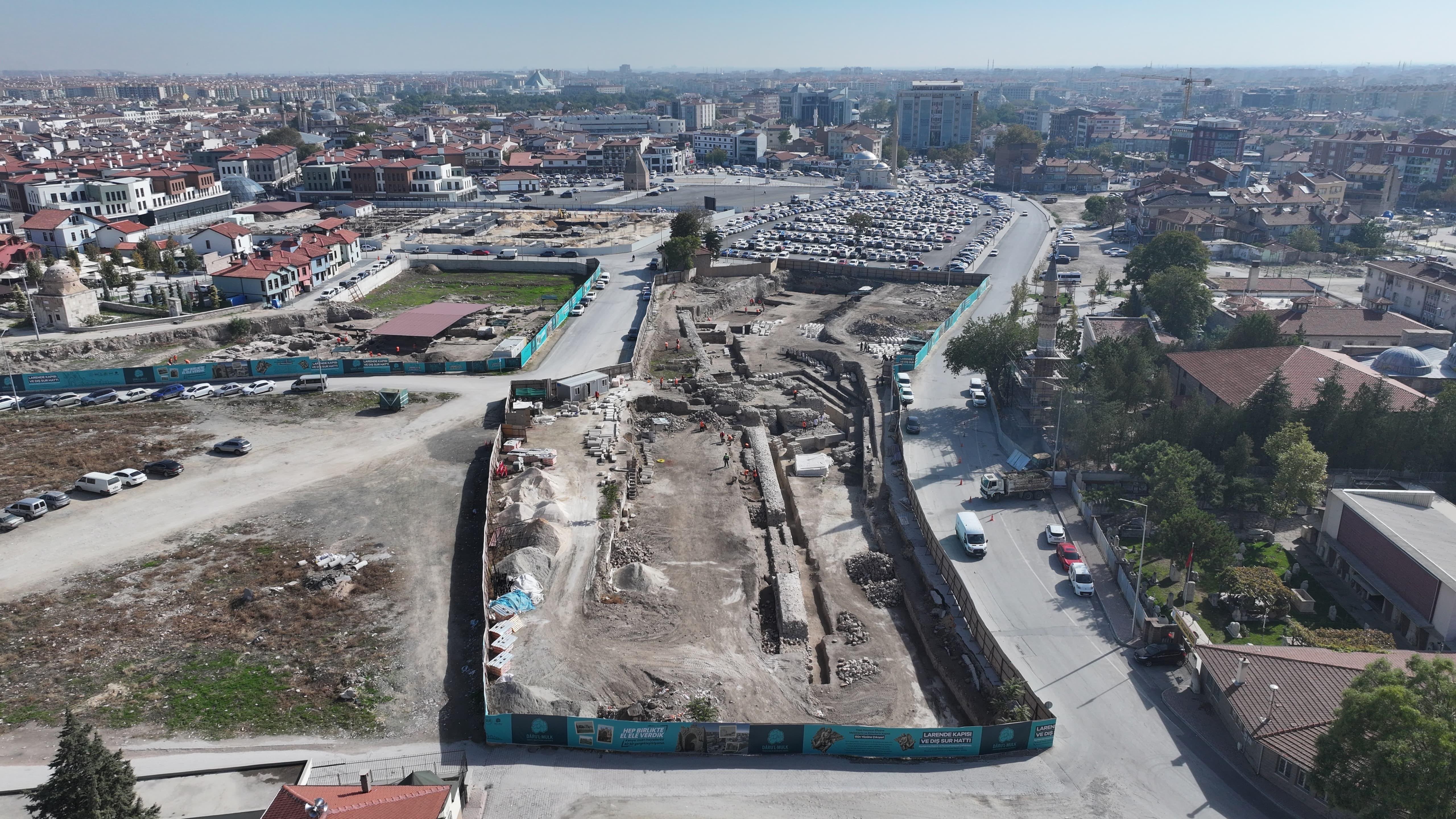 BAŞKAN ALTAY: “KONYA’NIN TARİHİ HAZİNESİ LARENDE KAZISINDA GÜN YÜZÜNE ÇIKIYOR”
