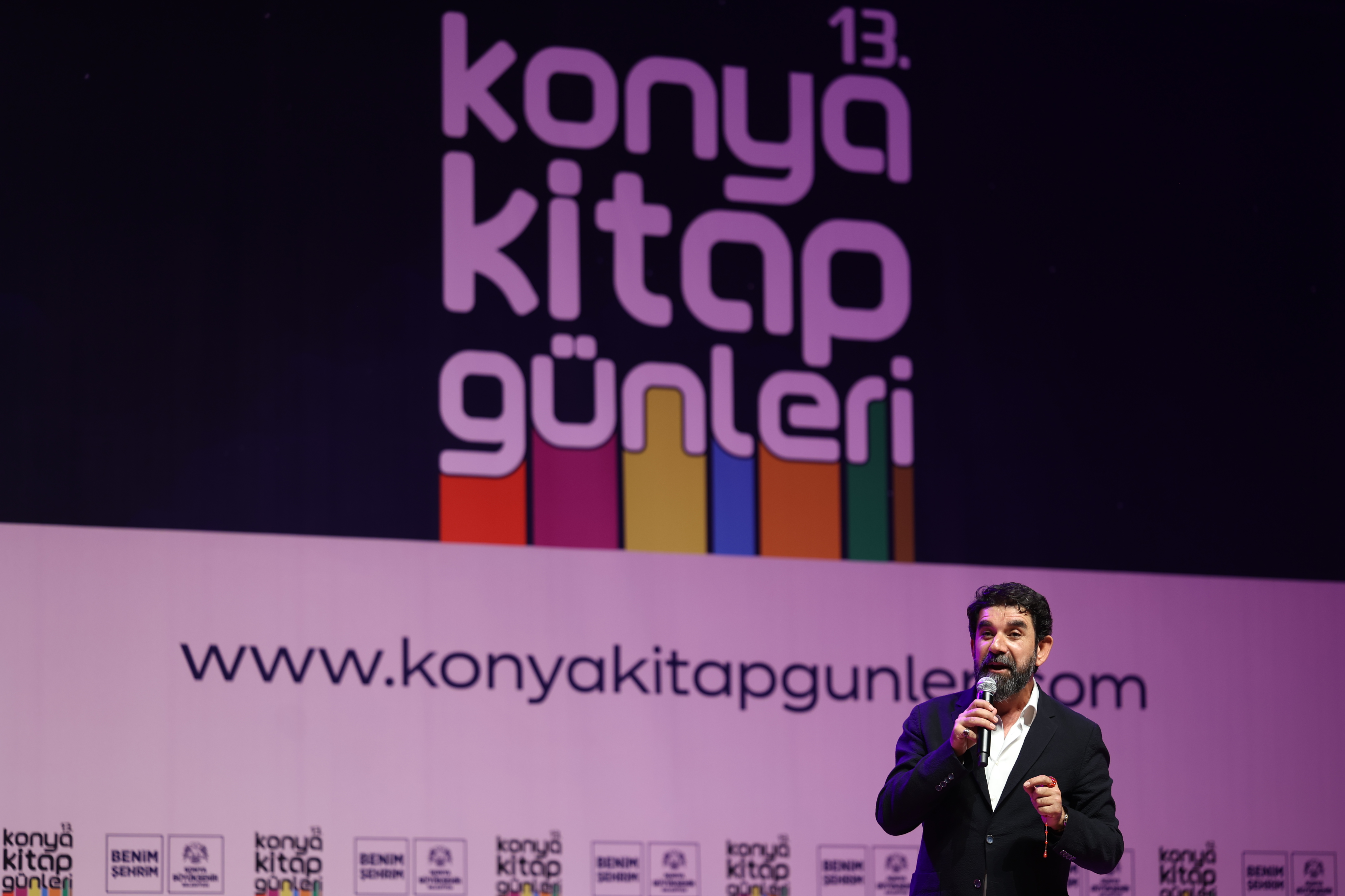 BAŞKAN ALTAY: “TÜM AİLELERİ ÇOCUKLARI İLE BİRLİKTE KONYA KİTAP GÜNLERİ'NE DAVET EDİYORUM”