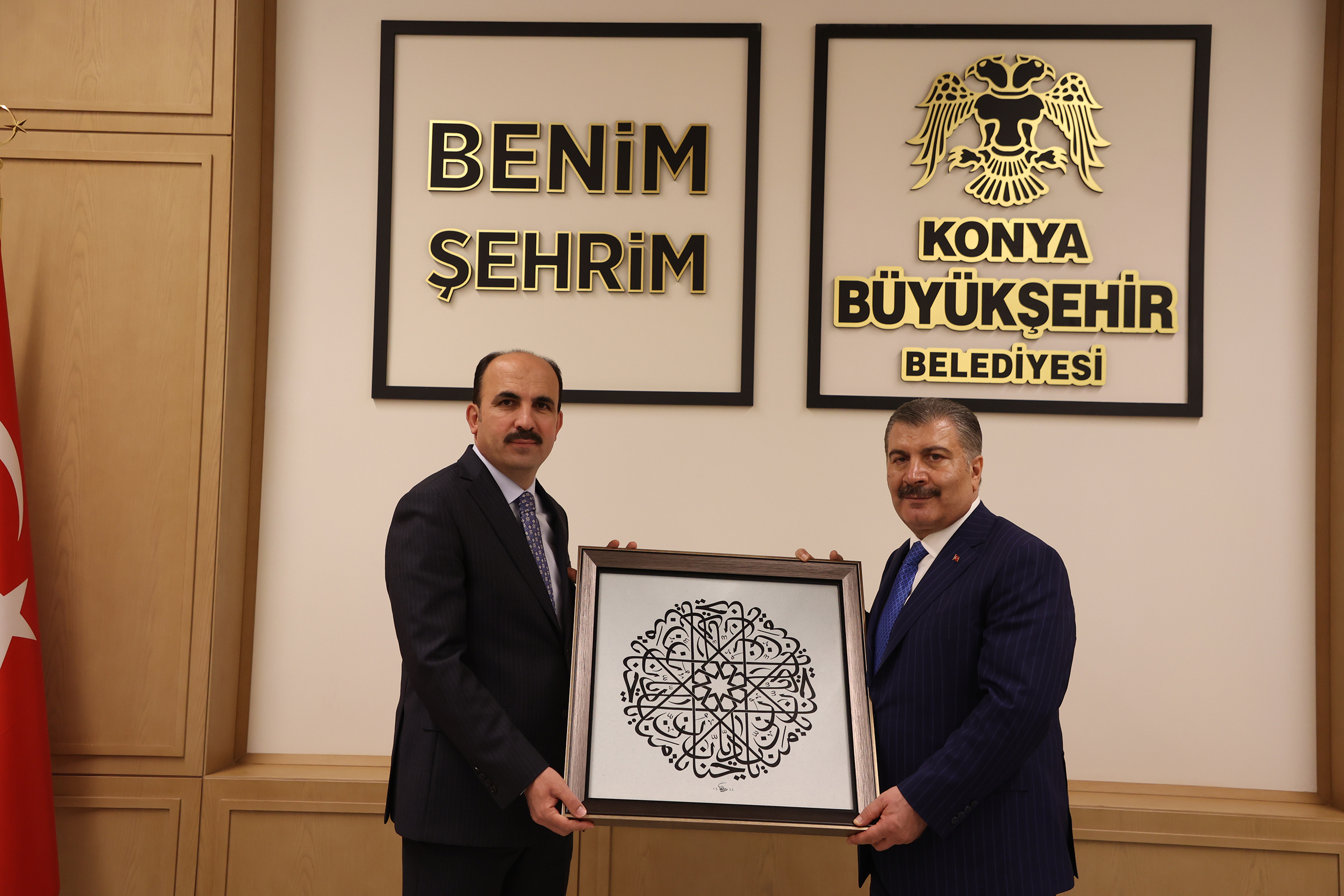 Sağlık Bakanı Koca Taş Bina Kültür ve Sanat Merkezi’nde Gençlerle Buluştu