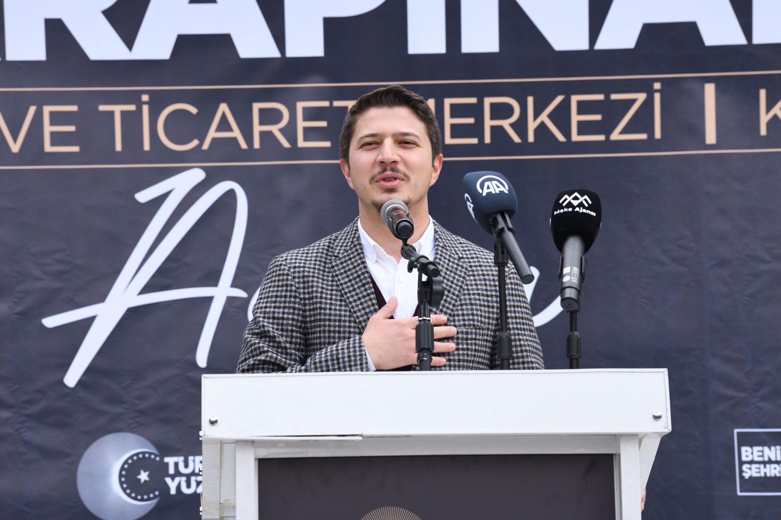 Başkan Altay Karapınar Ticaret Merkezi, Katlı Otoparkı ve Kitap Kafe’yi Açtı