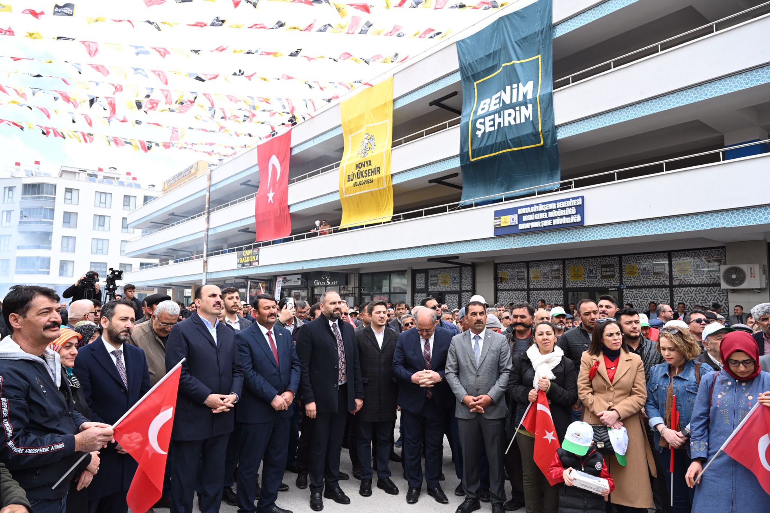 Başkan Altay Karapınar Ticaret Merkezi, Katlı Otoparkı ve Kitap Kafe’yi Açtı