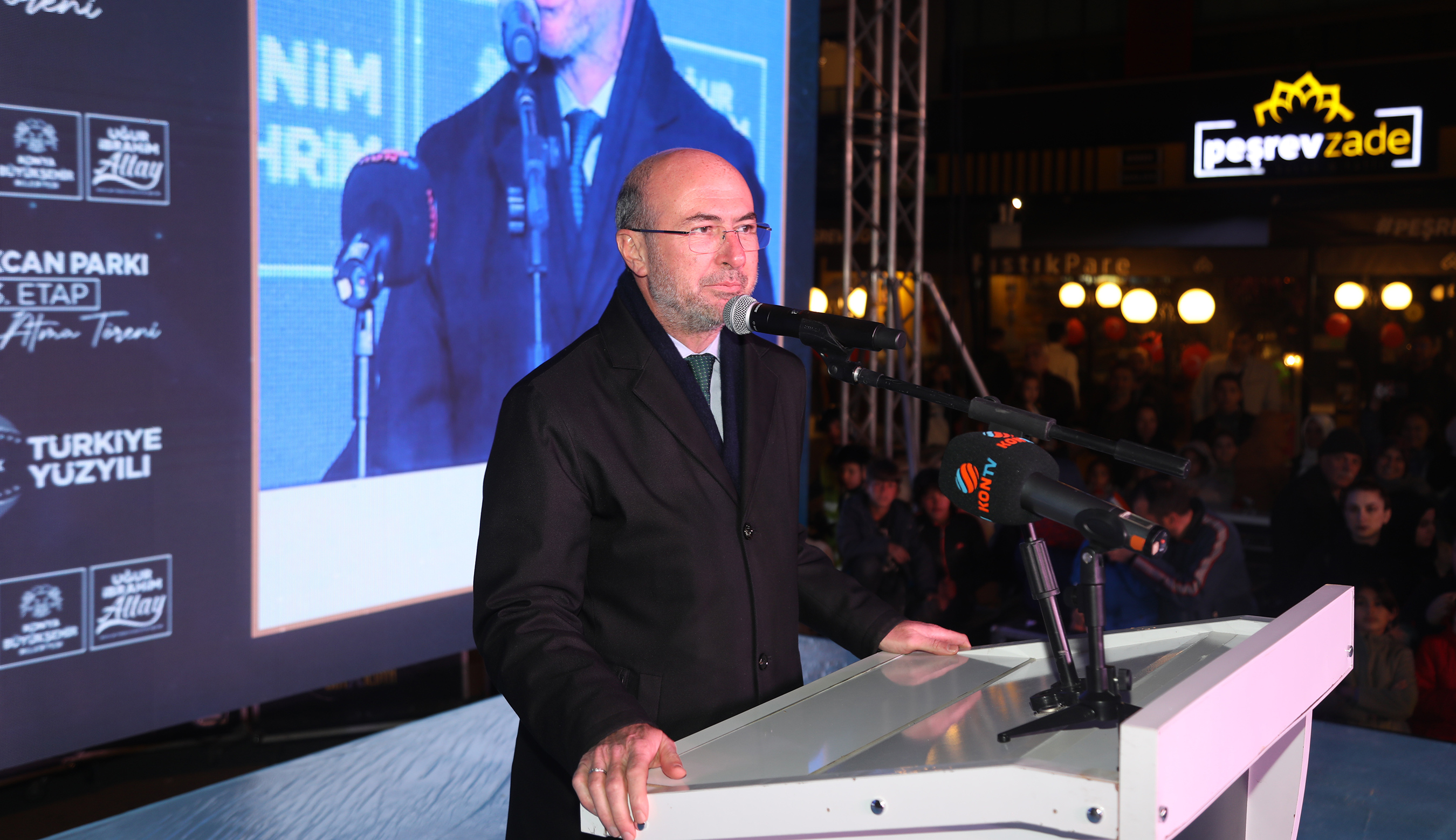 Başkan Altay: “Çocuklarımızın Yüzü Gülsün Diye Gece Gündüz Çalışıyoruz”