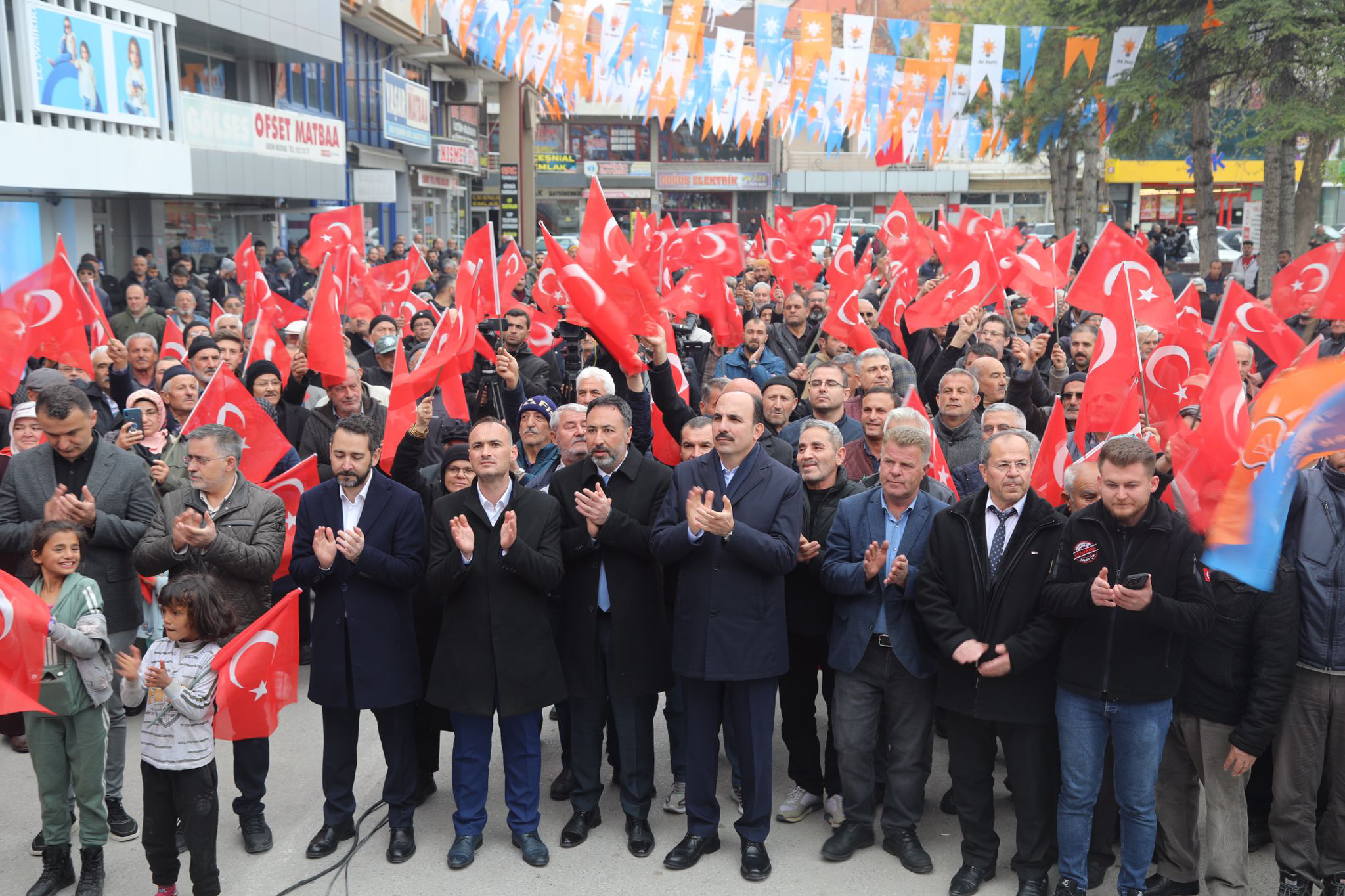 Başkan Altay: “Hizmet Nasıl Yapılır, Eser Nasıl Üretilir Görmek İstiyorsanız Konya’ya Gelin”