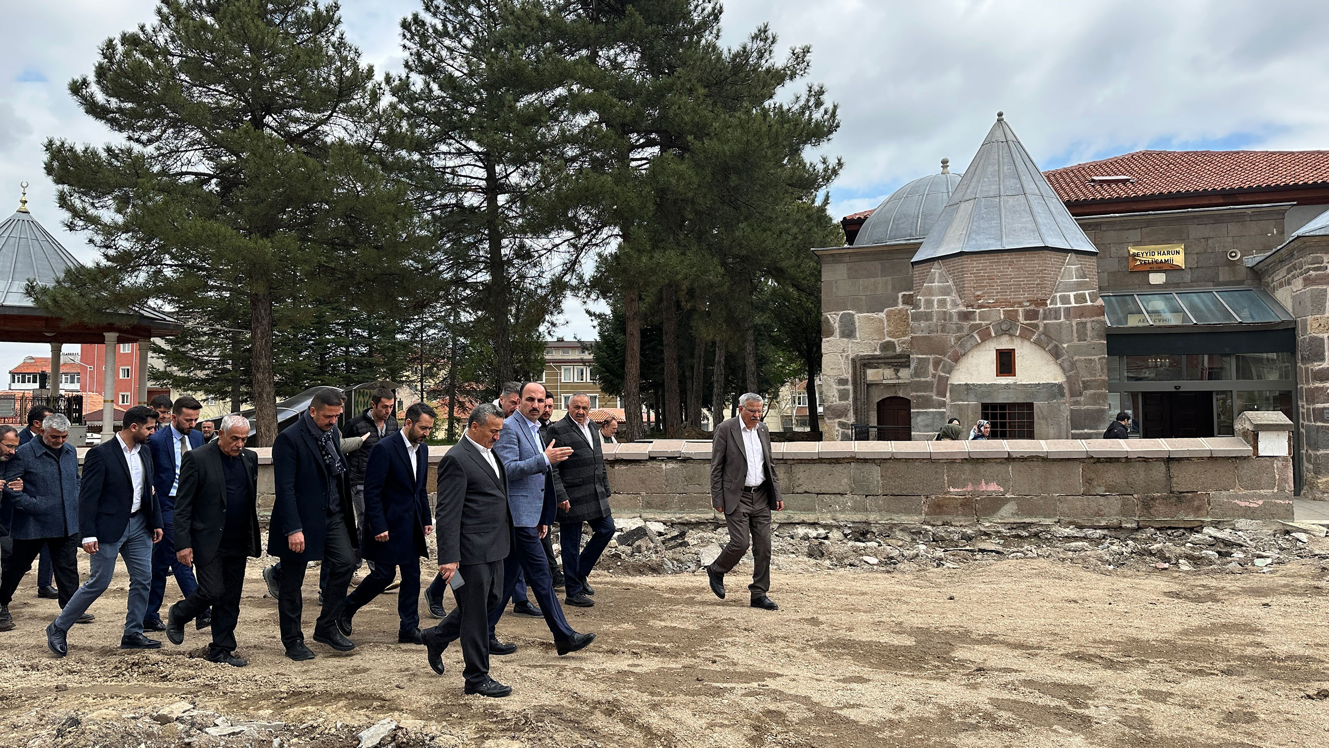 Başkan Altay: “Cumhurbaşkanımızın Liderliğinde Büyük ve Güçlü Türkiye İçin Çalışıyoruz”
