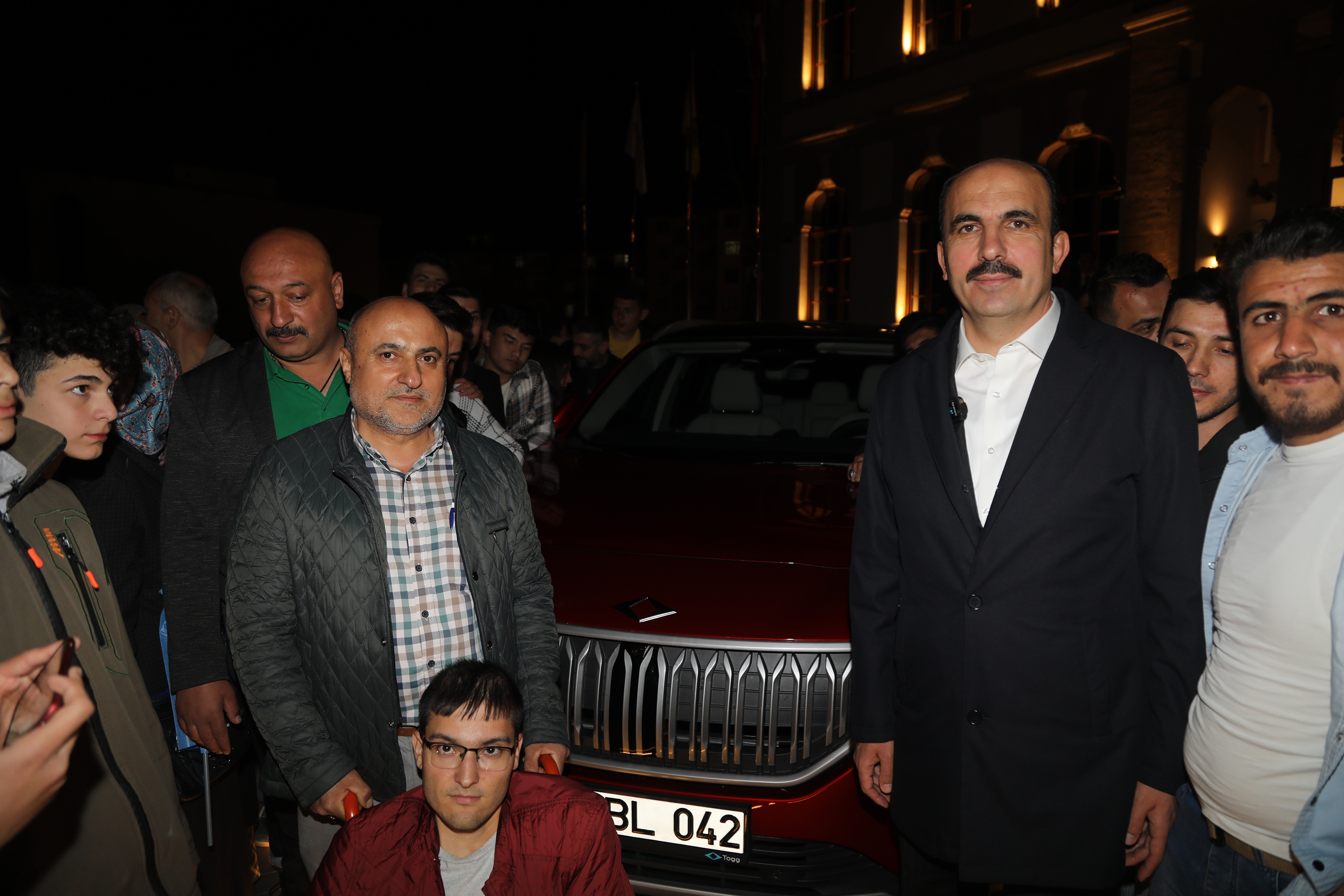 TOGG’un Direksiyonuna Geçen Başkan Altay Konyalıların Sevgi Seliyle Karşılaştı