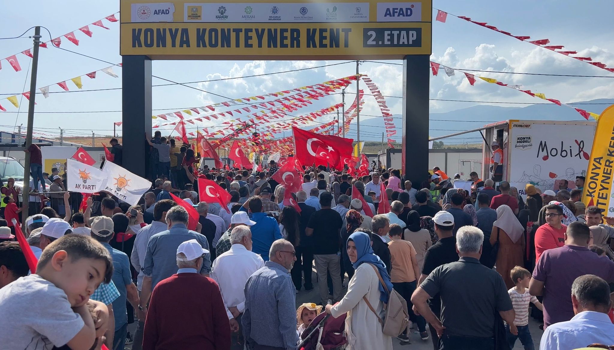 Cumhurbaşkanı Erdoğan: “Konya Belediyelerimiz Hatay’da Hakk’ın ve Halkın Rızasını Gözeterek Gece Gündüz Koşturdu”