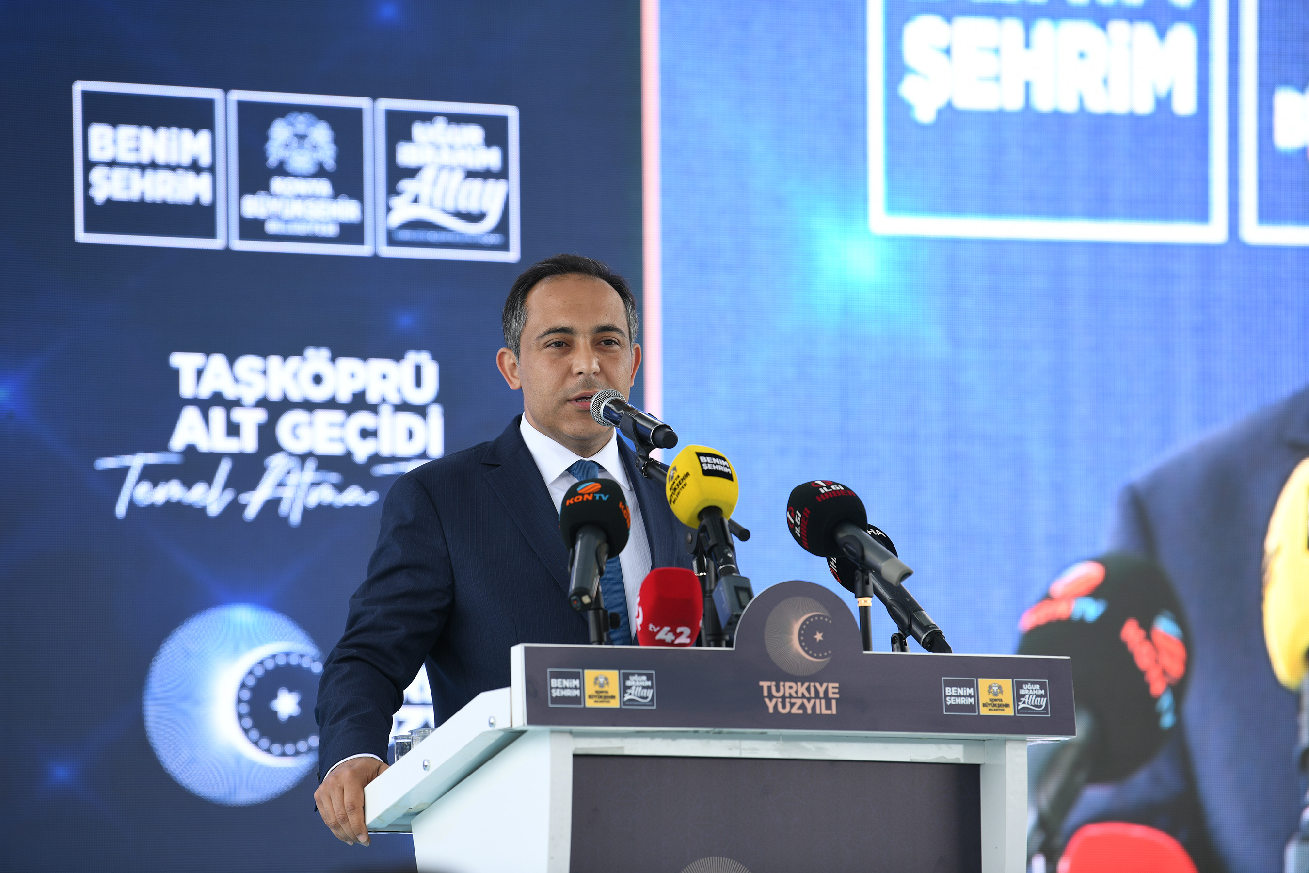 ALPARSLAN TÜRKEŞ CADDESİ AÇILDI; TAŞKÖPRÜ ALT GEÇİDİNİN TEMELİ ATILDI