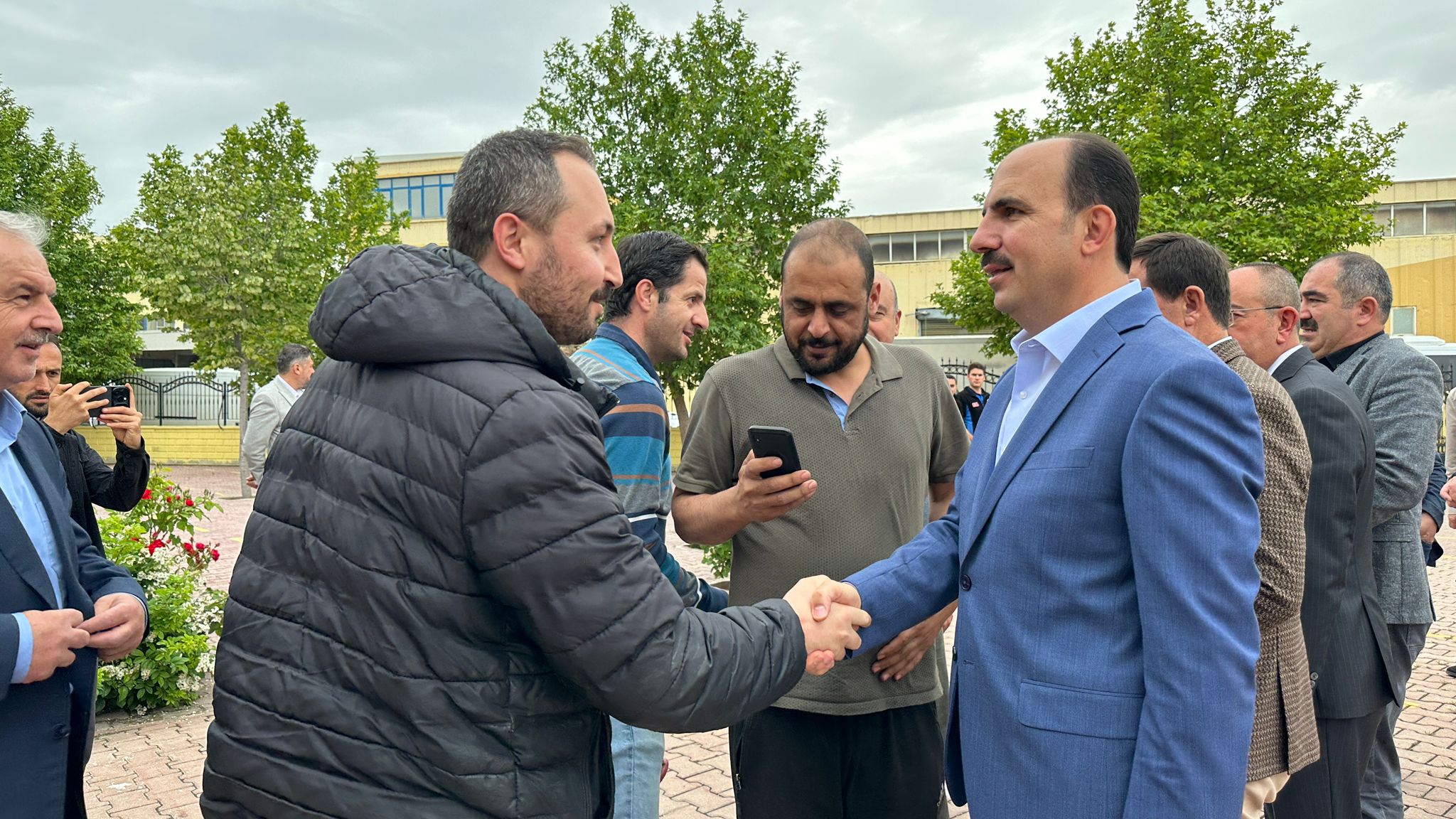 BAŞKAN ALTAY KONSAN SANAYİ CAMİİ’NDE VATANDAŞLARLA BULUŞTU