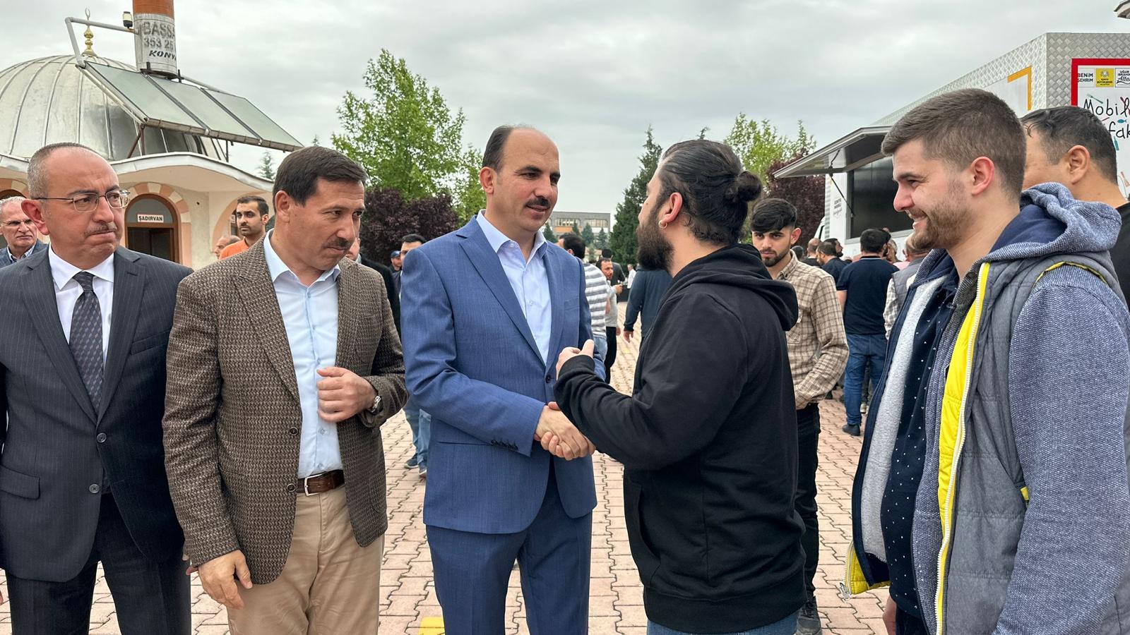 BAŞKAN ALTAY KONSAN SANAYİ CAMİİ’NDE VATANDAŞLARLA BULUŞTU