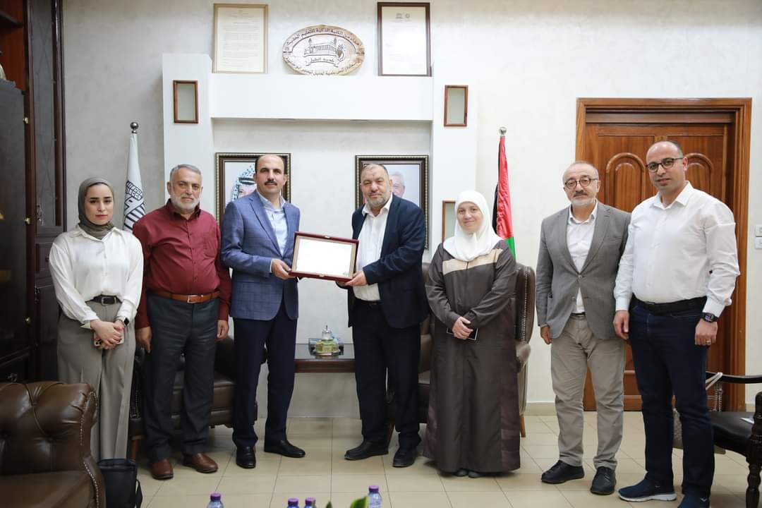 KONYA BÜYÜKŞEHİR FİLİSTİNLİ AİLENİN İSRAİL TARAFINDAN YIKILAN EVİNİ YENİDEN İNŞA EDECEK