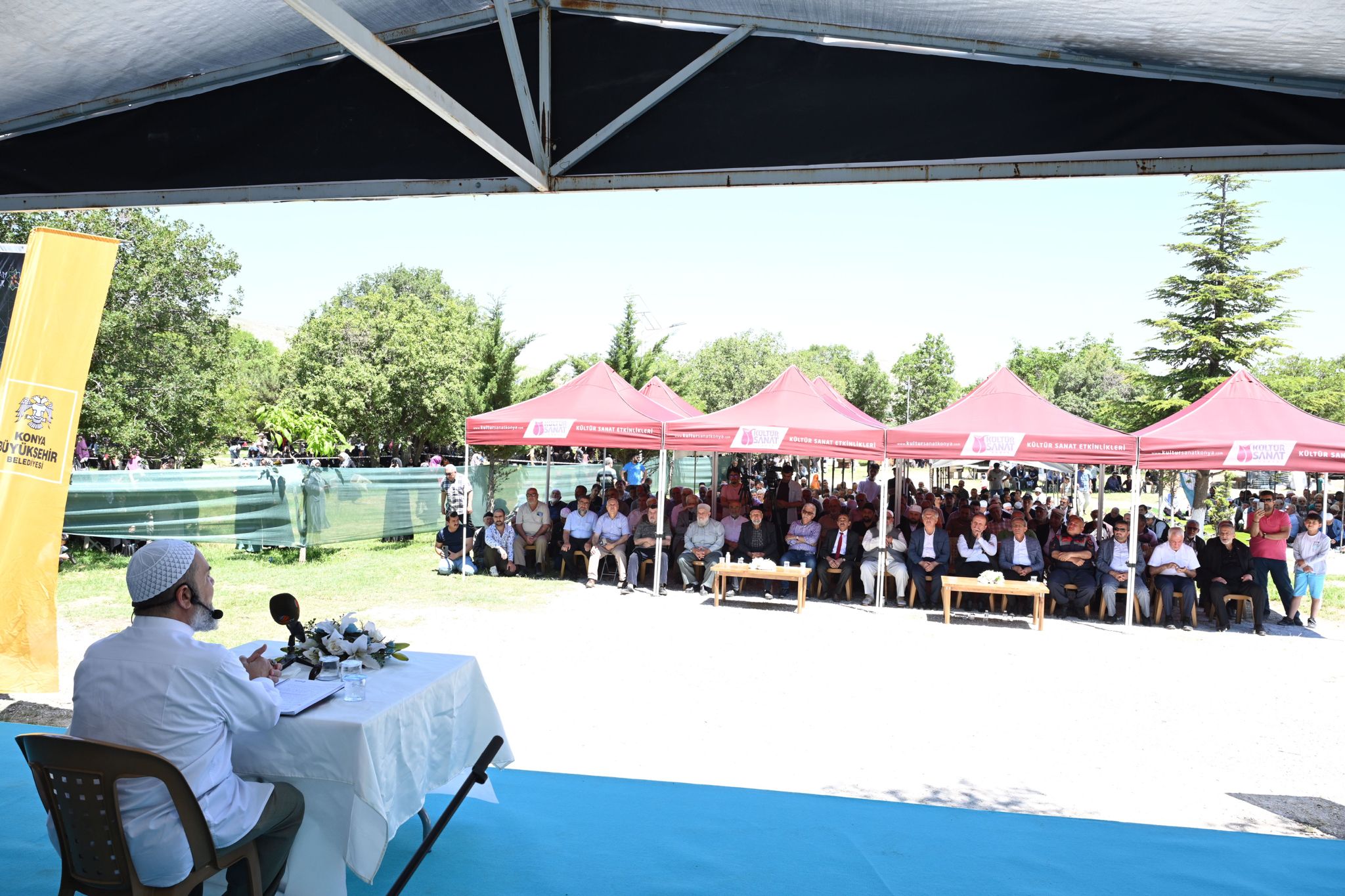 KONYA’NIN MANEVİ ÖNDERLERİNDEN LADİKLİ AHMET HÜDAİ ANILDI