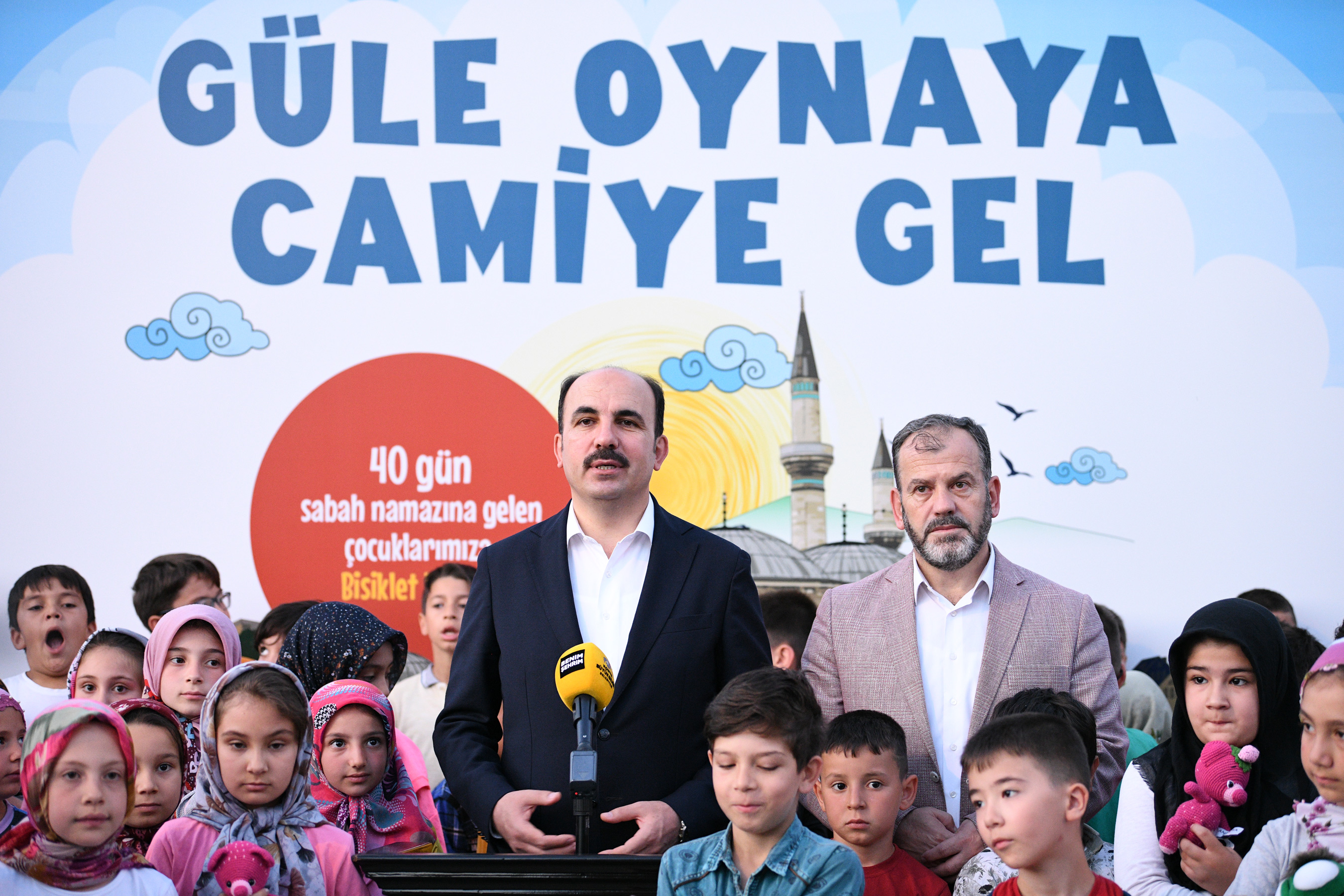 BAŞKAN ALTAY “GÜLE OYNAYA CAMİYE GEL PROJESİ”NDE ÇOCUKLARIN SABAH NAMAZI HEYECANINA ORTAK OLDU