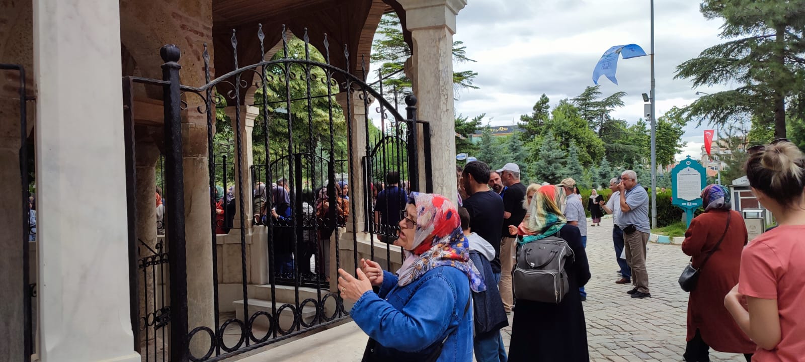 KONYA BÜYÜKŞEHİR’DEN İŞİTME ENGELLİLER İÇİN AKŞEHİR GEZİSİ