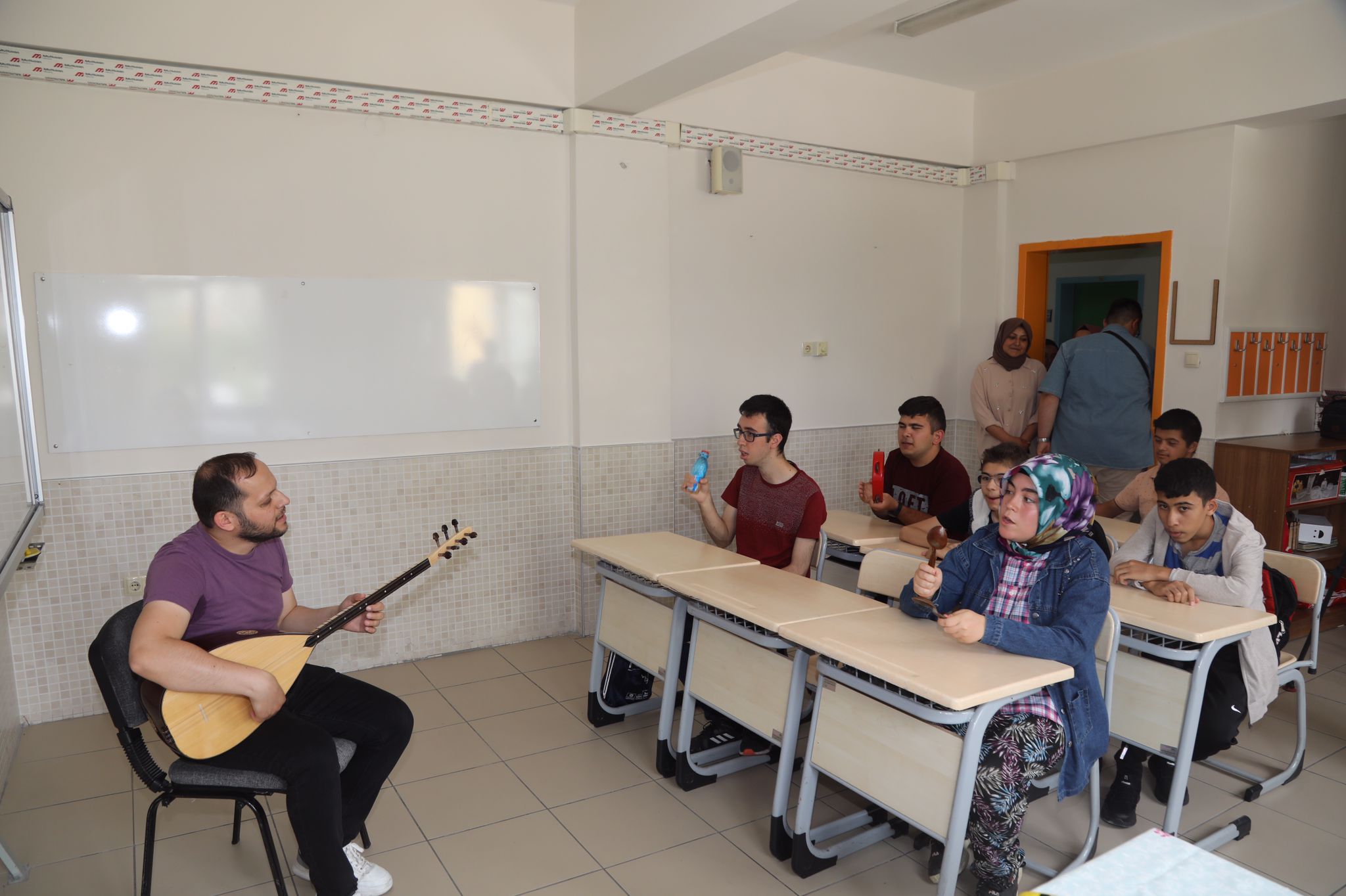ÖĞRENCİLERİN DOLU DOLU BİR TATİL GEÇİRECEĞİ GENÇ KOMEK YAZ OKULU BAŞLADI