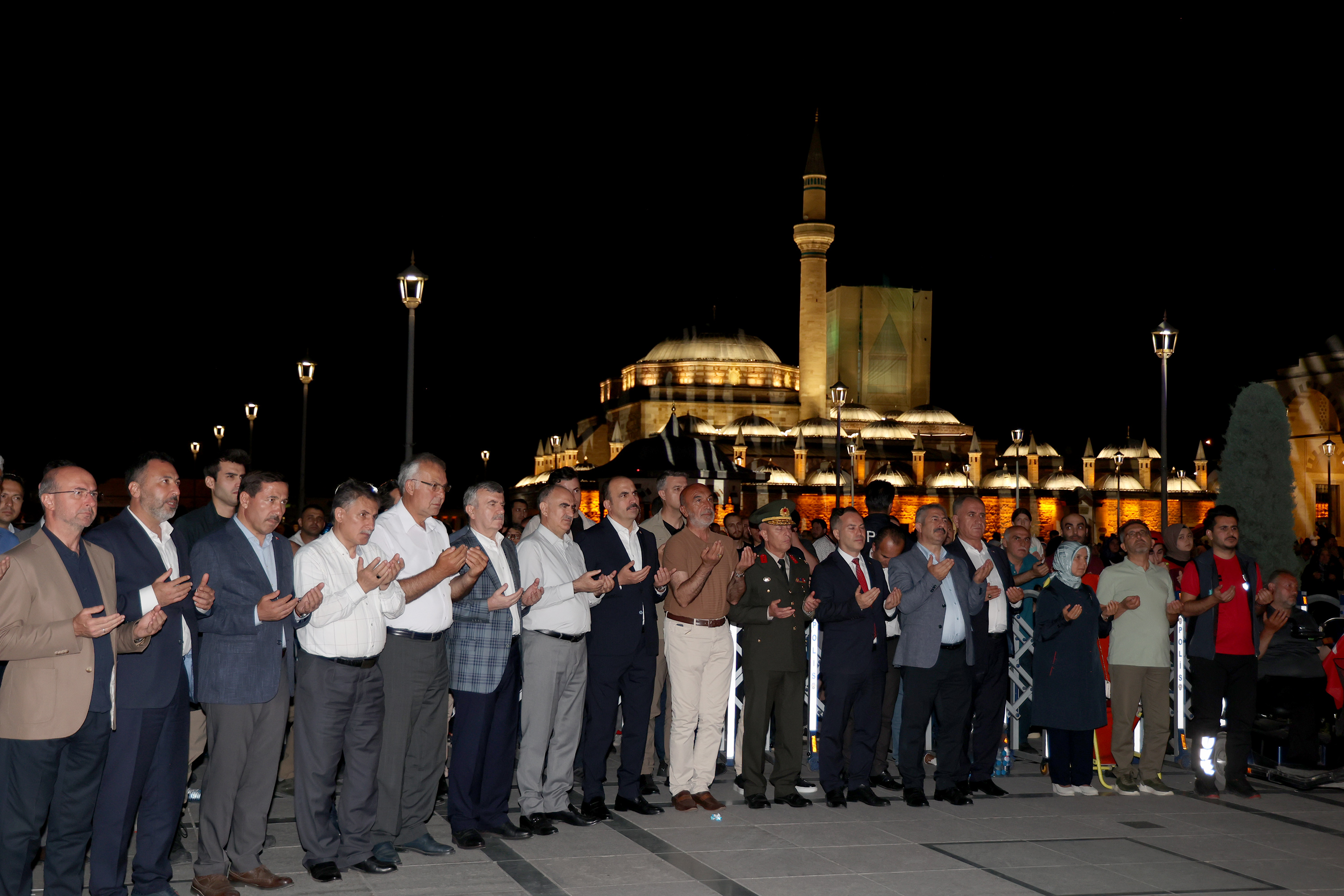 BAŞKAN ALTAY: “BU TOPRAKLARIN ESARETE MAHKUM EDİLEMEYECEĞİNİ BÜTÜN CİHANA 15 TEMMUZ’DA YENİDEN İSPAT ETTİK”