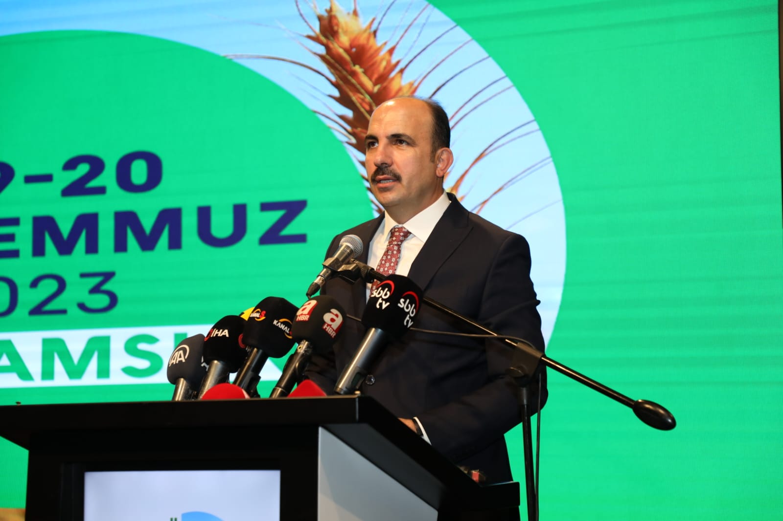 BAKAN YUMAKLI: “AGRICITIES GİBİ BİR ORGANİZASYONLA TARIMA VE KIRSAL KALKINMAYA YER VERİLMESİ GURUR VERİCİ”