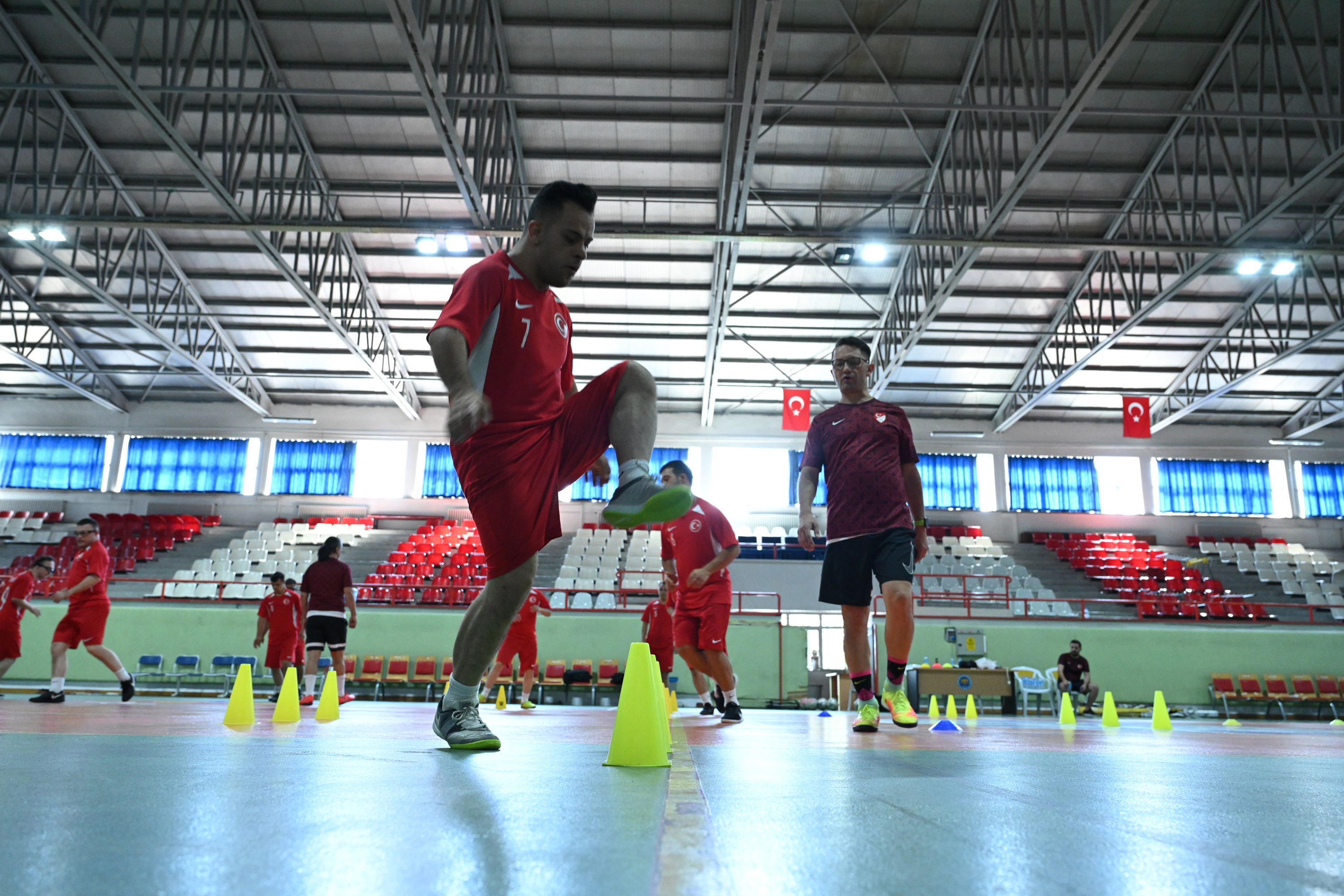 ÖZEL SPORCULAR DÜNYA SPOR BAŞKENTİ KONYA’DA AVRUPA ŞAMPİYONASI’NA HAZIRLANIYOR