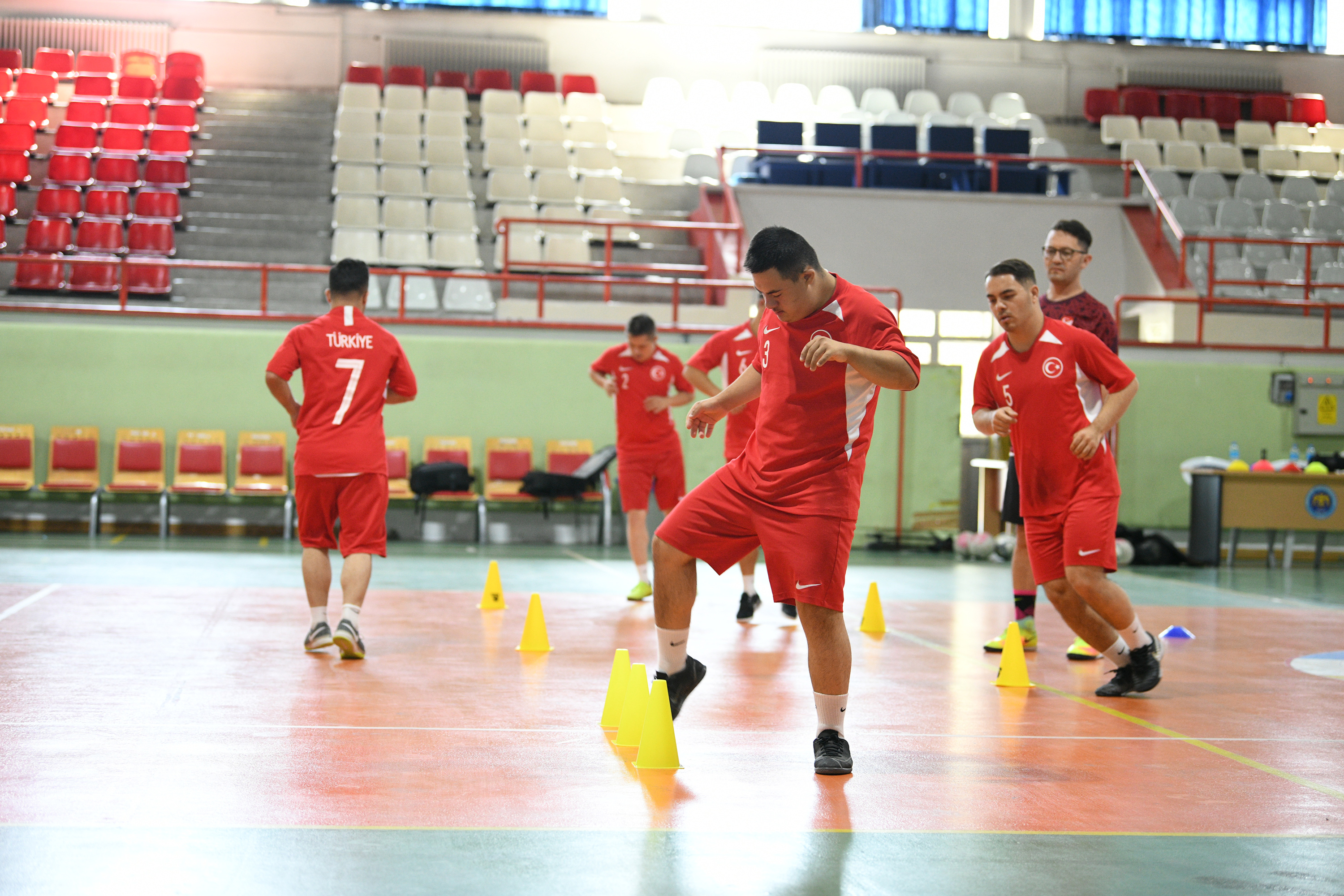 ÖZEL SPORCULAR DÜNYA SPOR BAŞKENTİ KONYA’DA AVRUPA ŞAMPİYONASI’NA HAZIRLANIYOR