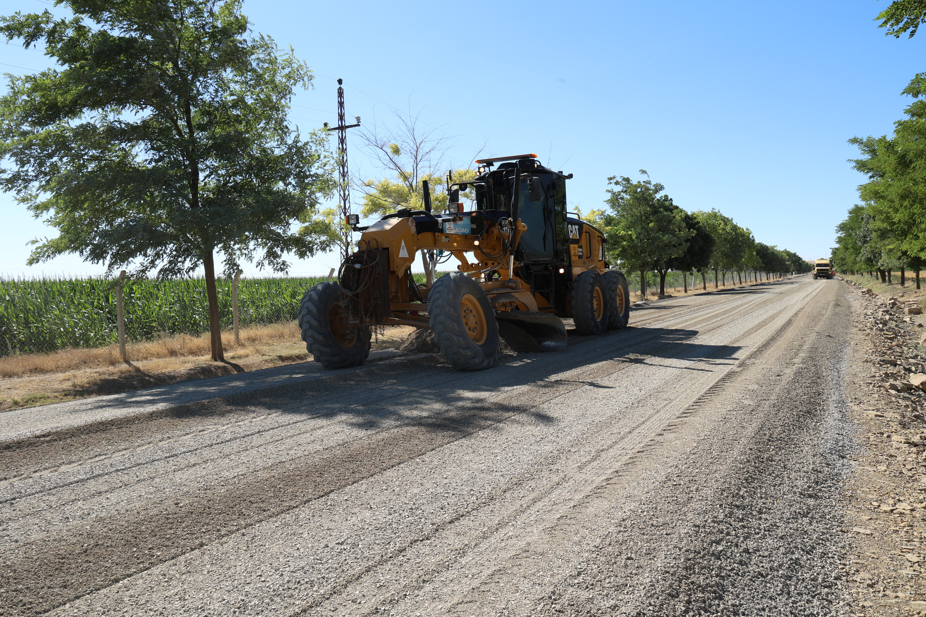 KONYA BÜYÜKŞEHİR KULU’DA YOL KALİTESİNİ YÜKSELTİYOR