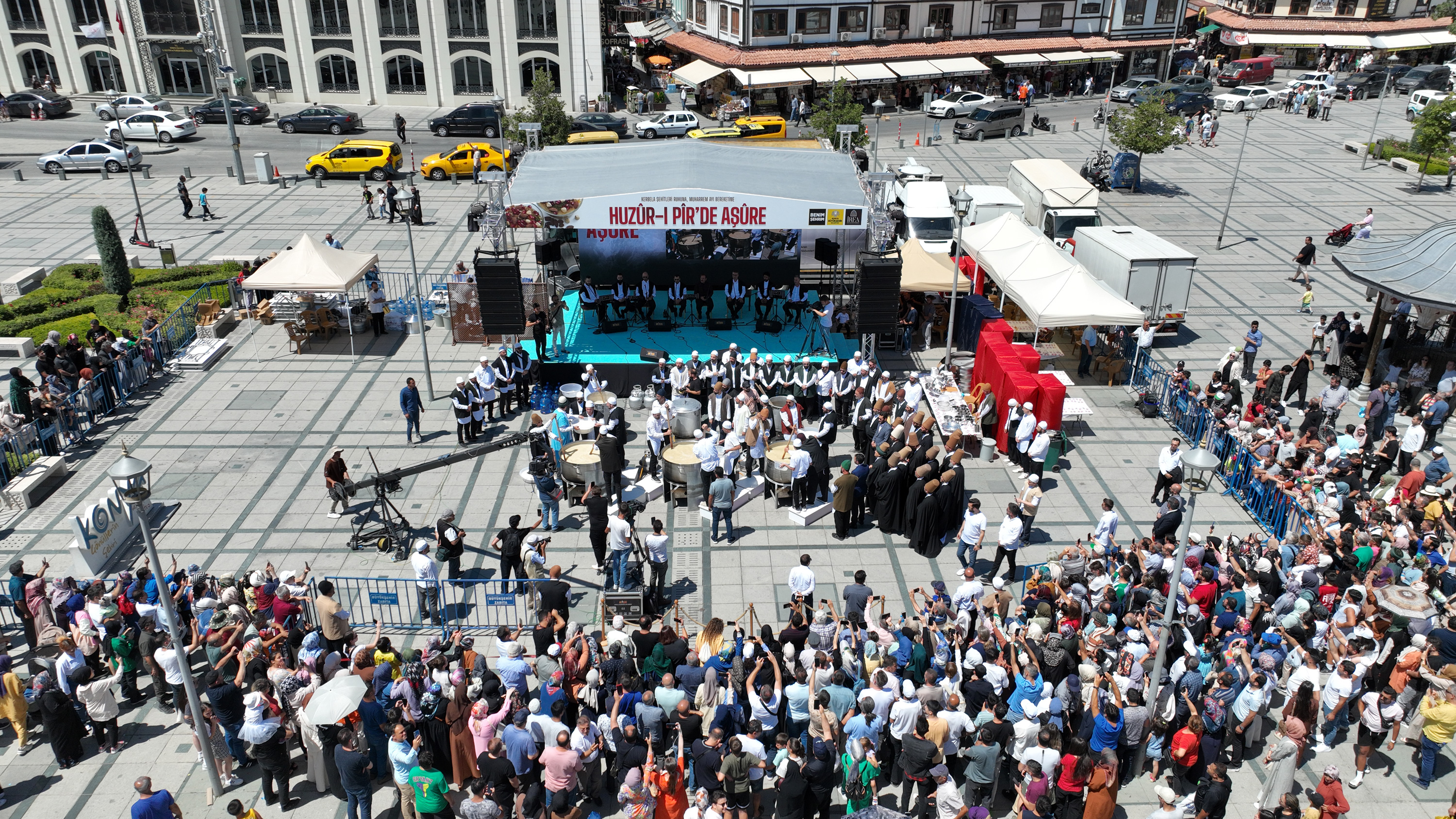 KONYA’DA AŞURE GELENEĞİ “HUZUR-I PİR’DE AŞURE” PROGRAMIYLA YAŞATILDI
