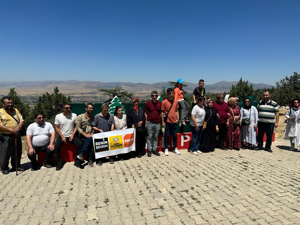KONYA BÜYÜKŞEHİR’DEN GÖRME ENGELLİLER İÇİN DOĞA YÜRÜYÜŞÜ ETKİNLİĞİ