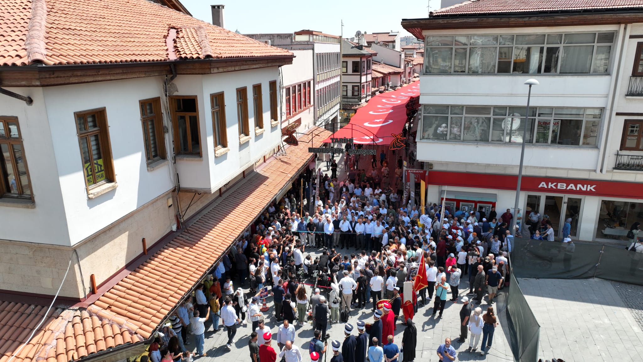 2. “TARİHİ BEDESTEN ALIŞVERİŞ GÜNLERİ” BÜYÜK COŞKUYLA BAŞLADI