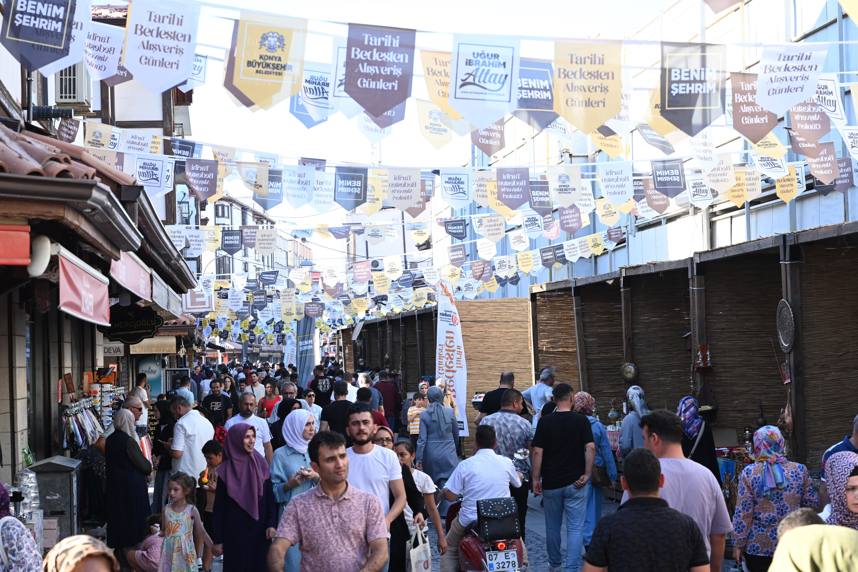 BAŞKAN ALTAY II. TARİHİ BEDESTEN ALIŞVERİŞ GÜNLERİ’NE KATILAN HERKESE TEŞEKKÜR ETTİ