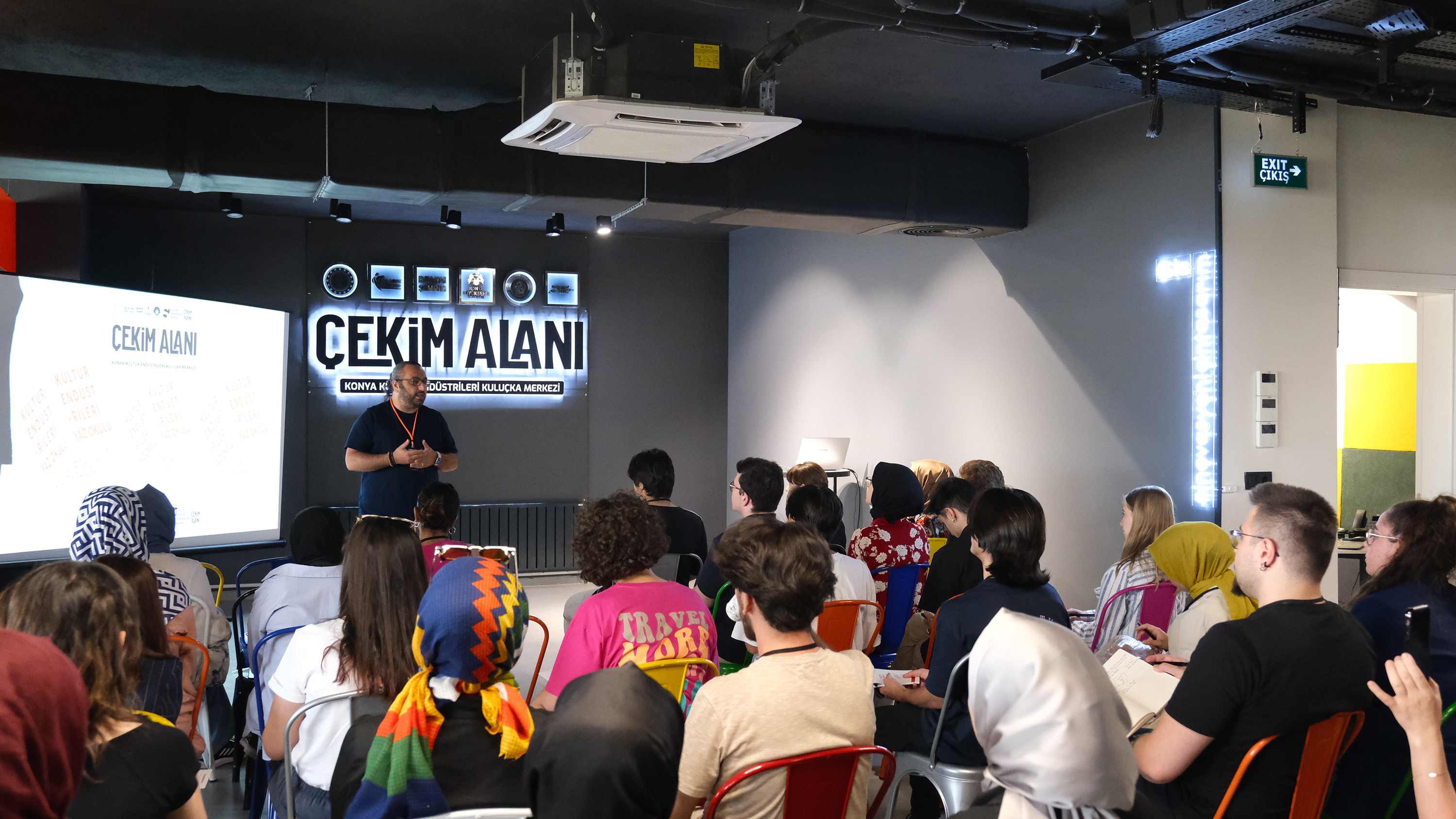 SOSYAL İNOVASYON AJANSI’NDAN “KÜLTÜR ENDÜSTRİLERİ YAZ OKULU”