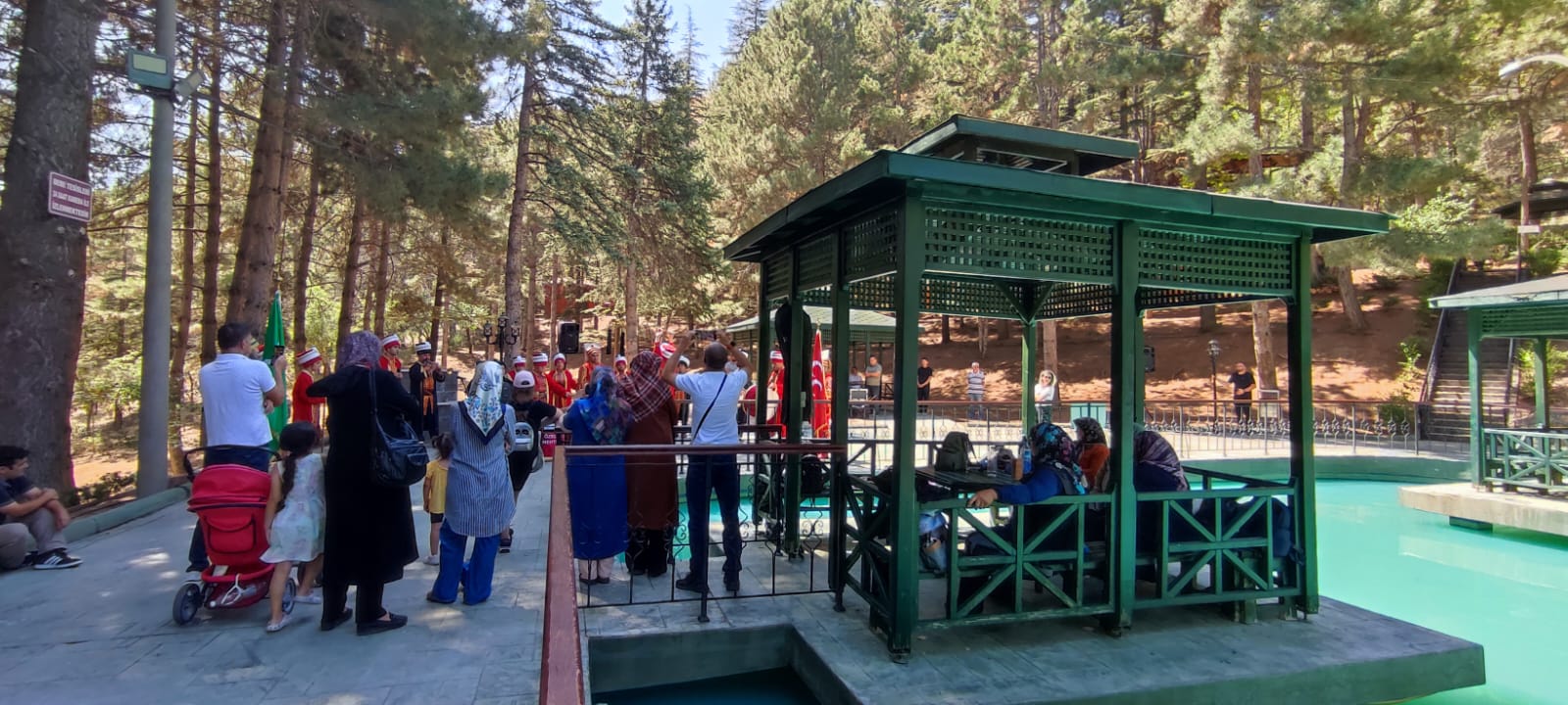 KONYA BÜYÜKŞEHİR BELEDİYESİ ÖZEL GENÇLER MEHTER TAKIMI YIL SONU ETKİNLİĞİNDE GÖNÜLLERİNCE EĞLENDİ