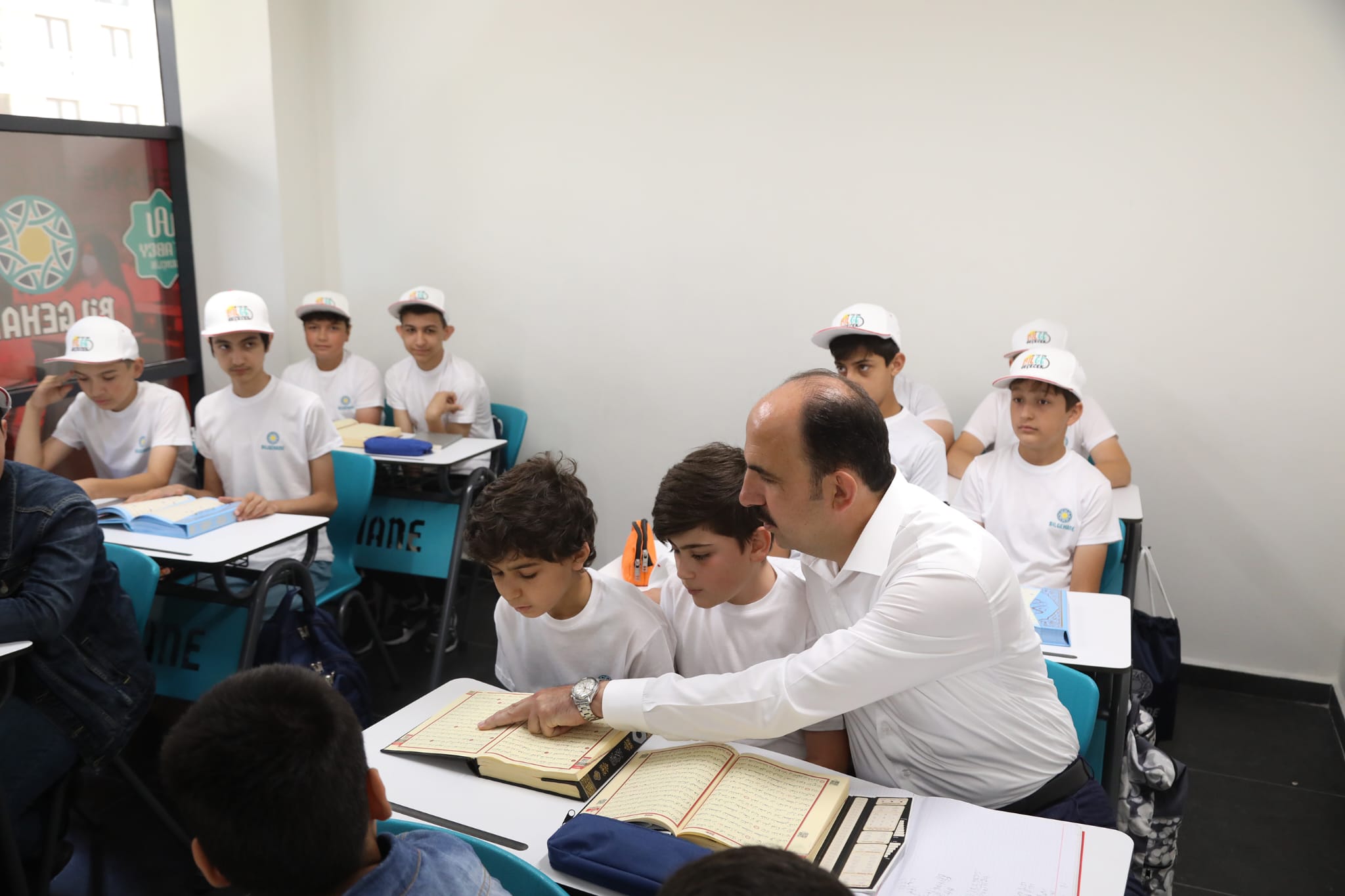 BİLGEHANELERDEN ÖĞRENCİLERE ÜCRETSİZ ETÜT SALONU HİZMETİ