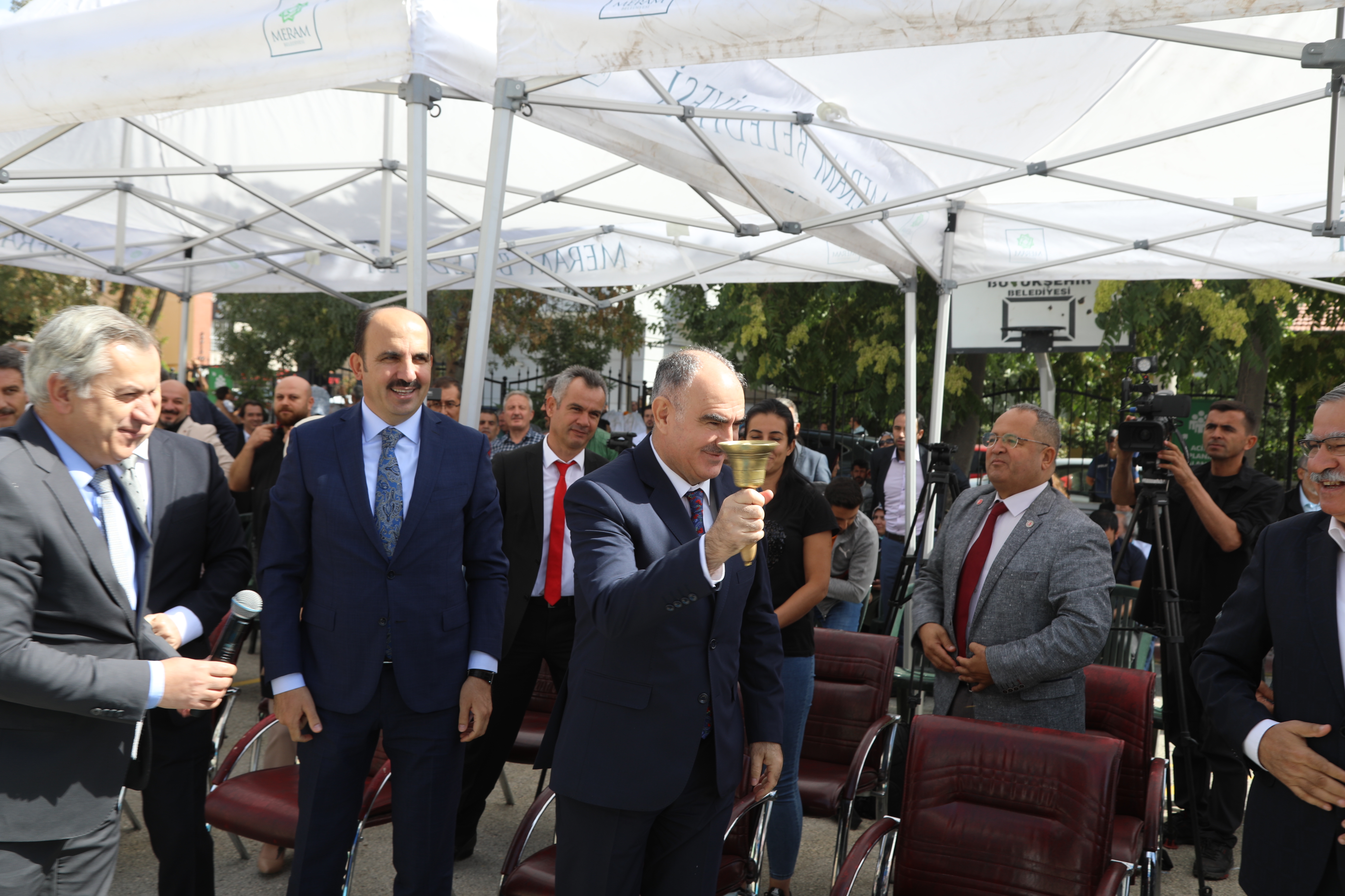 BAŞKAN ALTAY YENİ EĞİTİM-ÖĞRETİM YILI DOLAYISIYLA ÖĞRENCİLERLE BULUŞTU