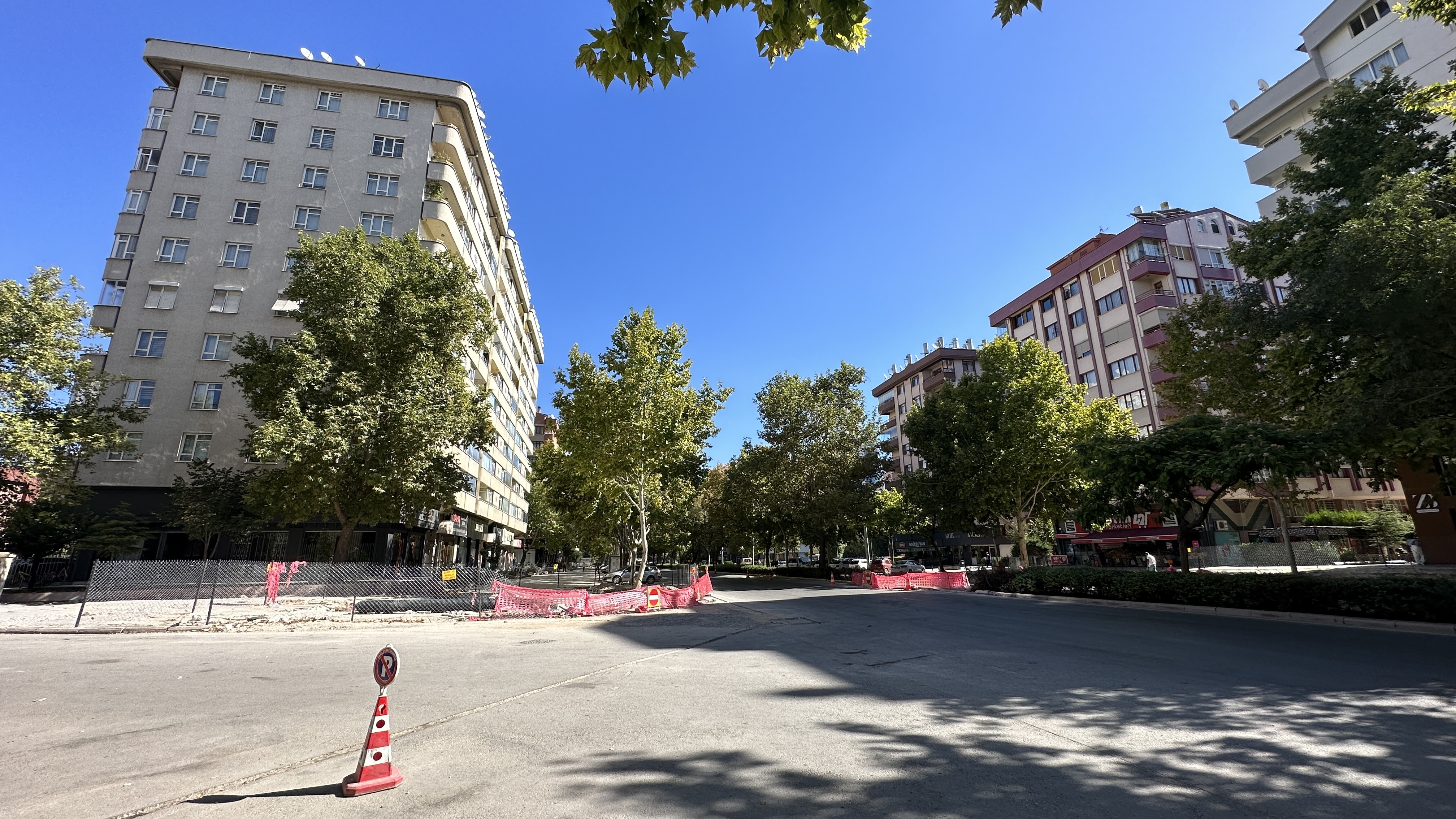 BAŞKAN ALTAY: “KERKÜK CADDESİ’NE VE ŞEHİR HASTANESİ KARŞISINA İKİ YENİ YAYA ÜST GEÇİDİ YAPIYORUZ”