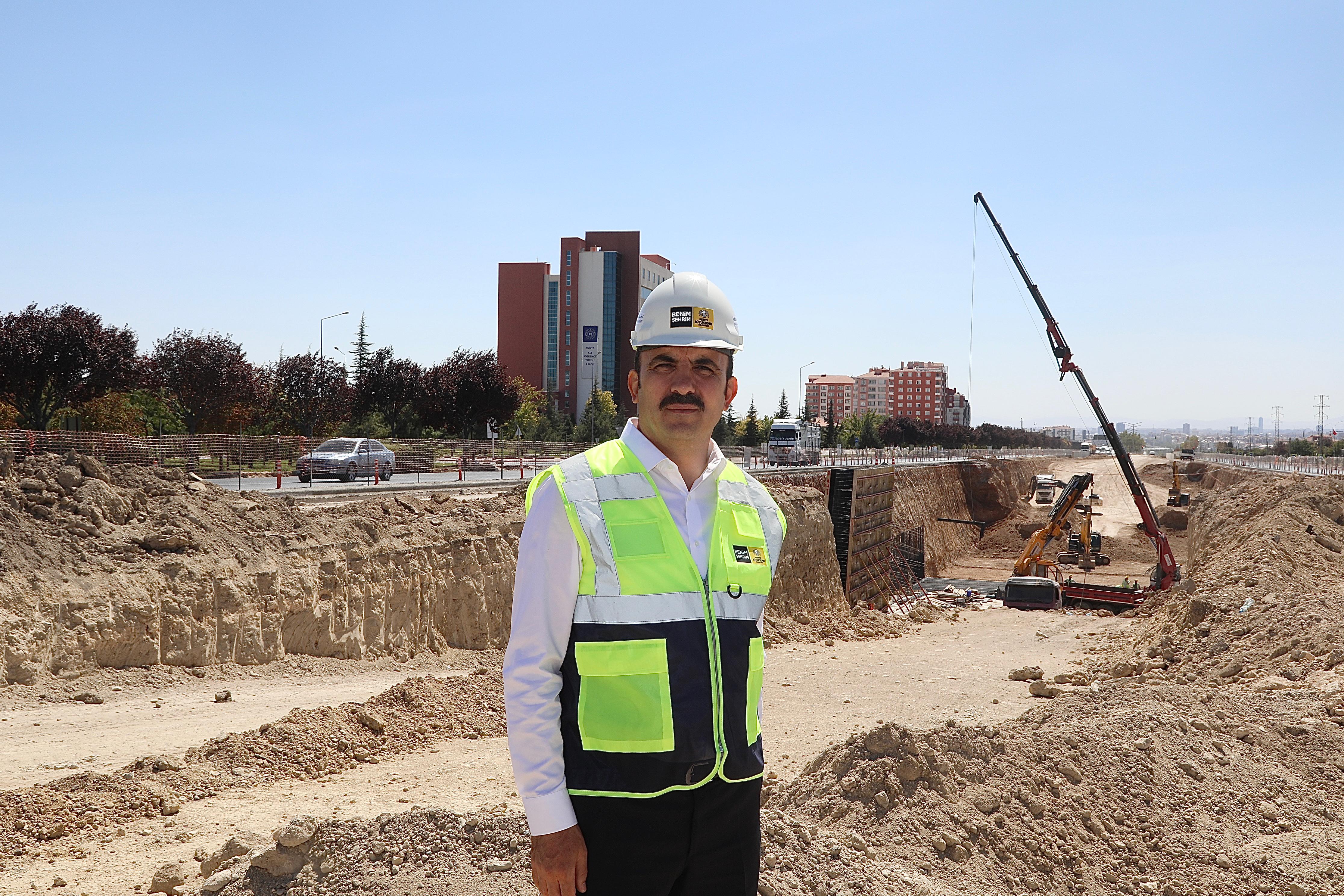 BAŞKAN ALTAY: “KONYA’NIN 4 NOKTASINDA DEVAM EDEN KÖPRÜLÜ KAVŞAKLARIN MALİYETİ 1 MİLYAR TL”