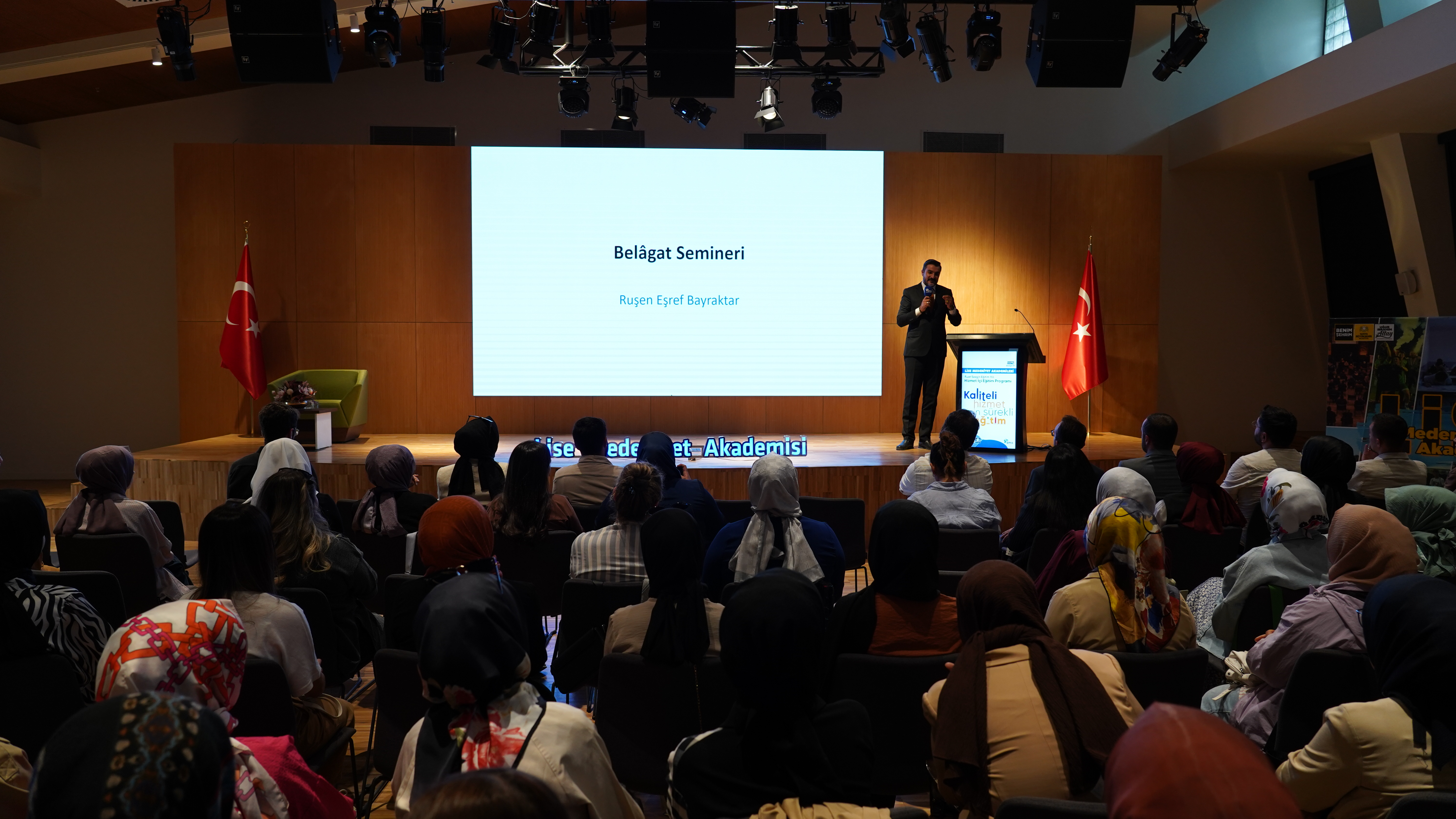 LİSE MEDENİYET AKADEMİLERİNDE VE BİLGEHANELERDE YENİ DÖNEM ÖNCESİ HİZMET İÇİ EĞİTİM SEMİNERLERİ