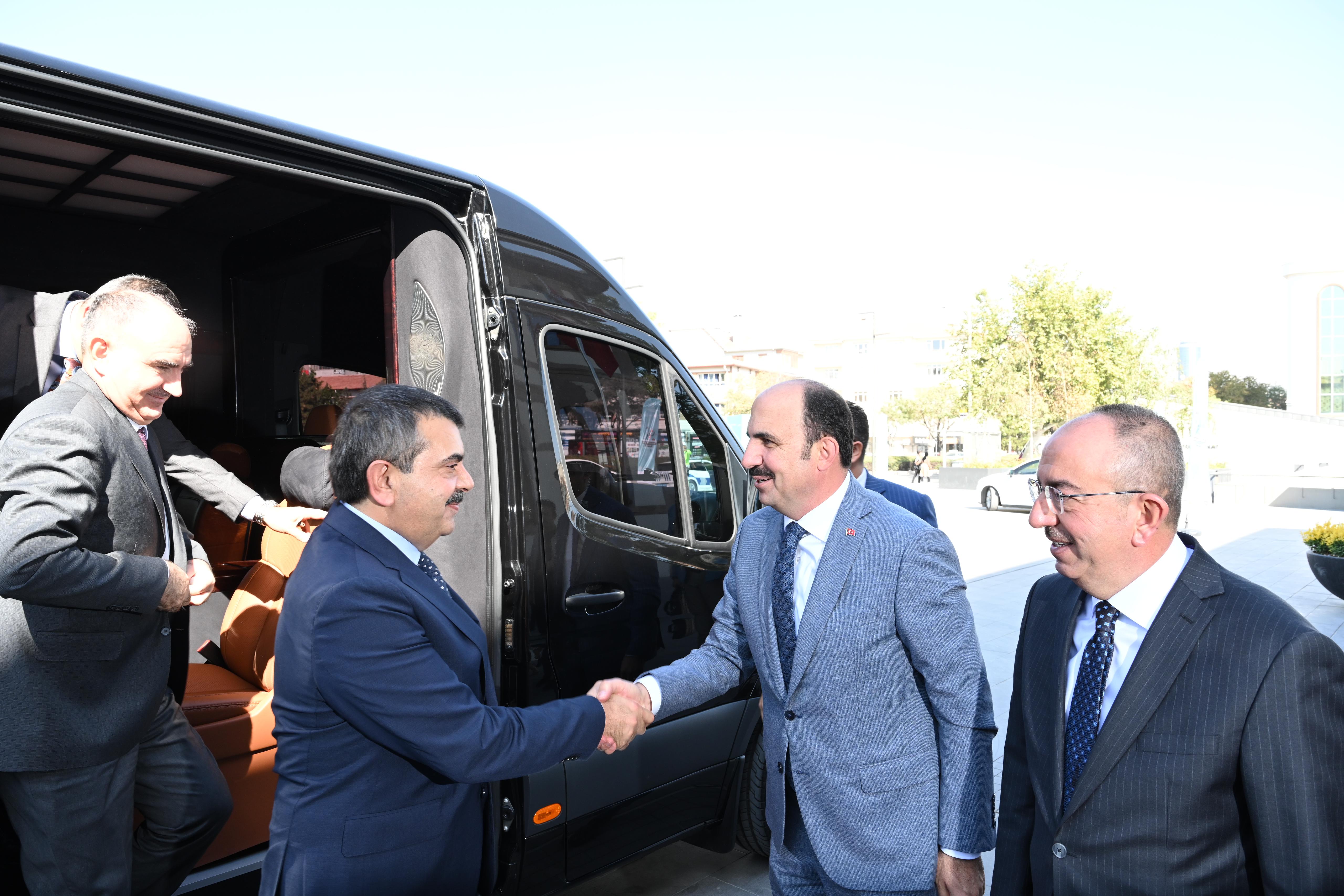 MİLLİ EĞİTİM BAKANI TEKİN BAŞKAN ALTAY’I ZİYARET ETTİ