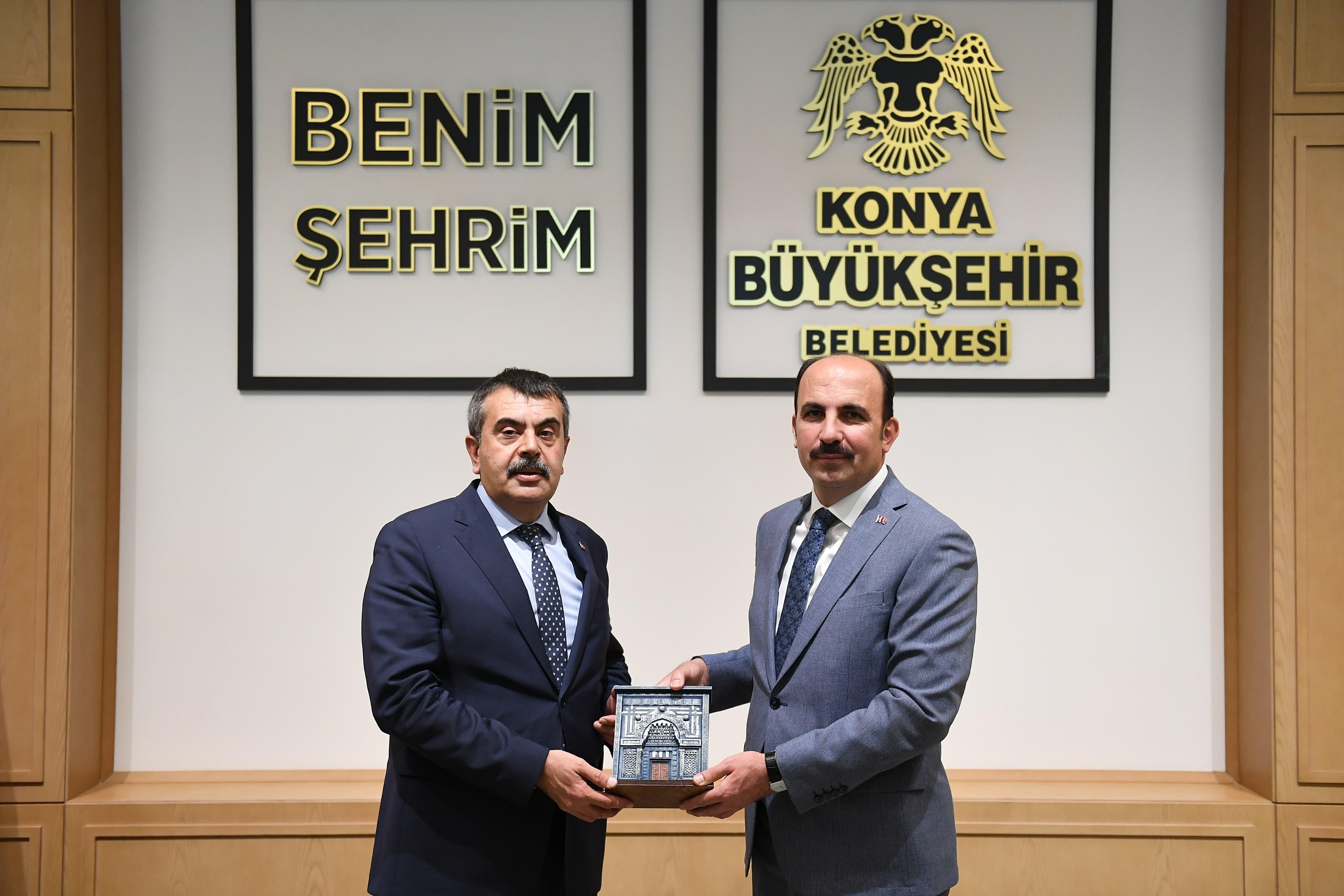 MİLLİ EĞİTİM BAKANI TEKİN BAŞKAN ALTAY’I ZİYARET ETTİ