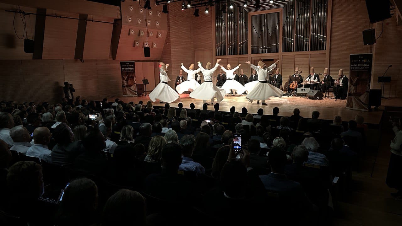 KONYA BÜYÜKŞEHİR MEVLANA YILI’NDA İLK YURT DIŞI SEMA PROGRAMINI ZAGREB BÜYÜKELÇİLİĞİ’NİN EV SAHİPLİĞİNDE HIRVATİSTAN’DA YAPTI