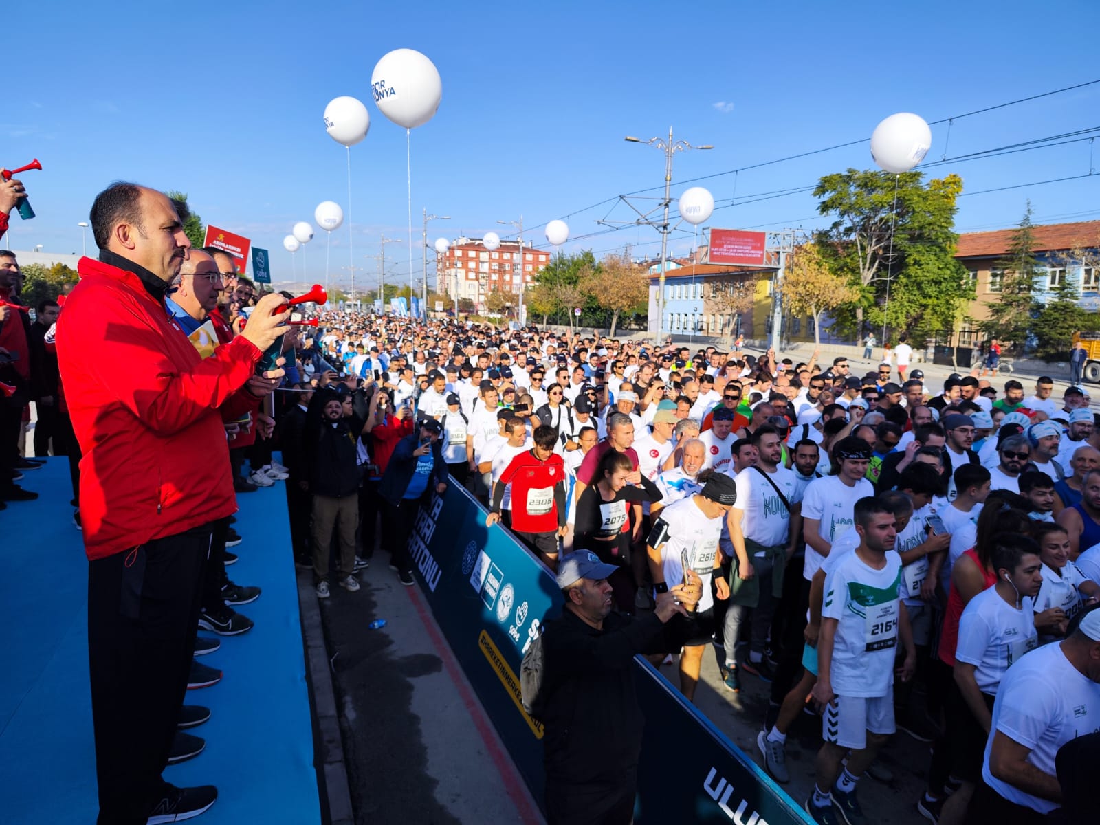 BİNLERCE SPORCU 2. ULUSLARARASI KONYA YARI MARATONU’NDA “İYİLİK” İÇİN KOŞTU