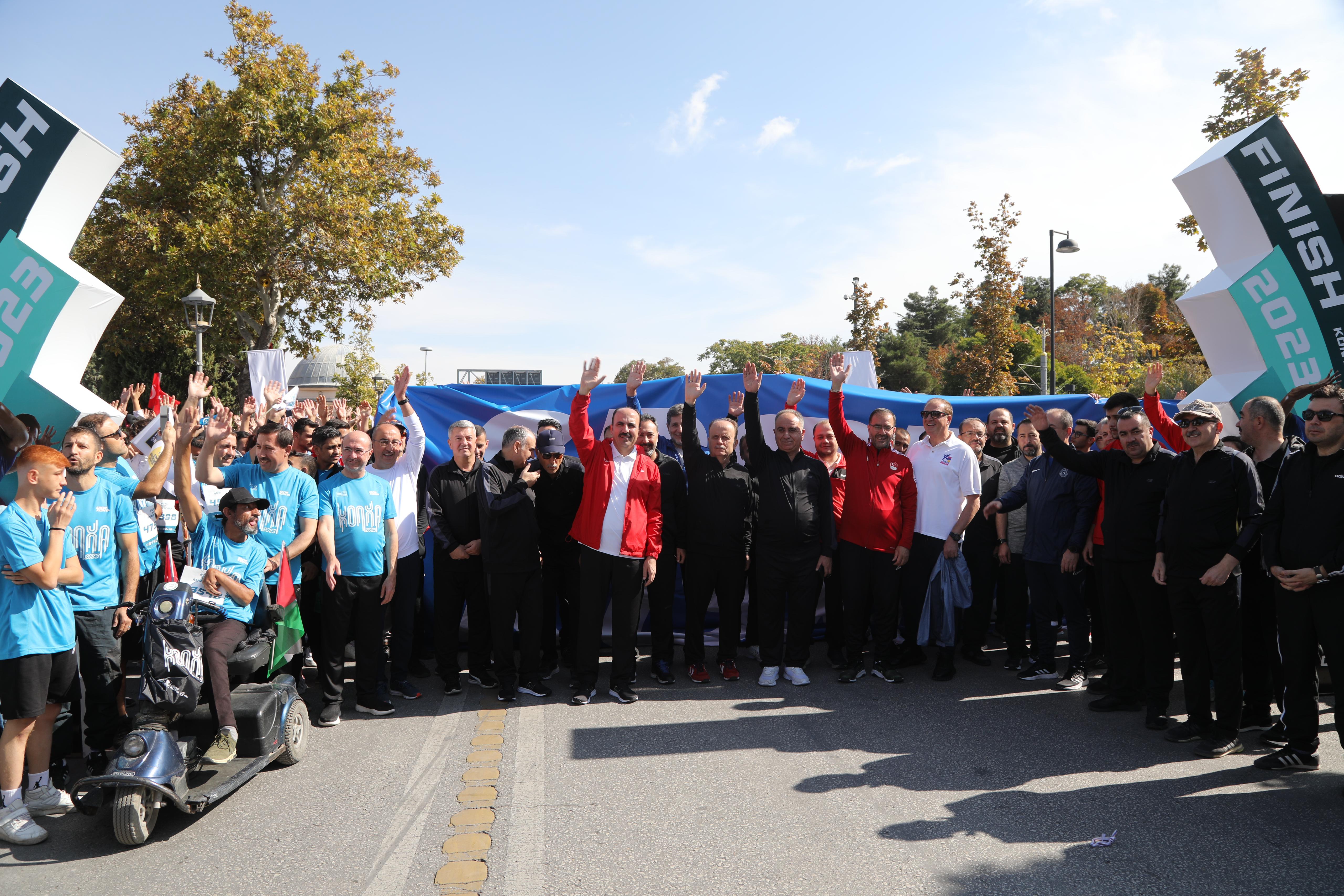 BİNLERCE SPORCU 2. ULUSLARARASI KONYA YARI MARATONU’NDA “İYİLİK” İÇİN KOŞTU